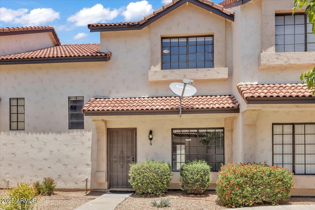 2954 N OREGON Street, 6