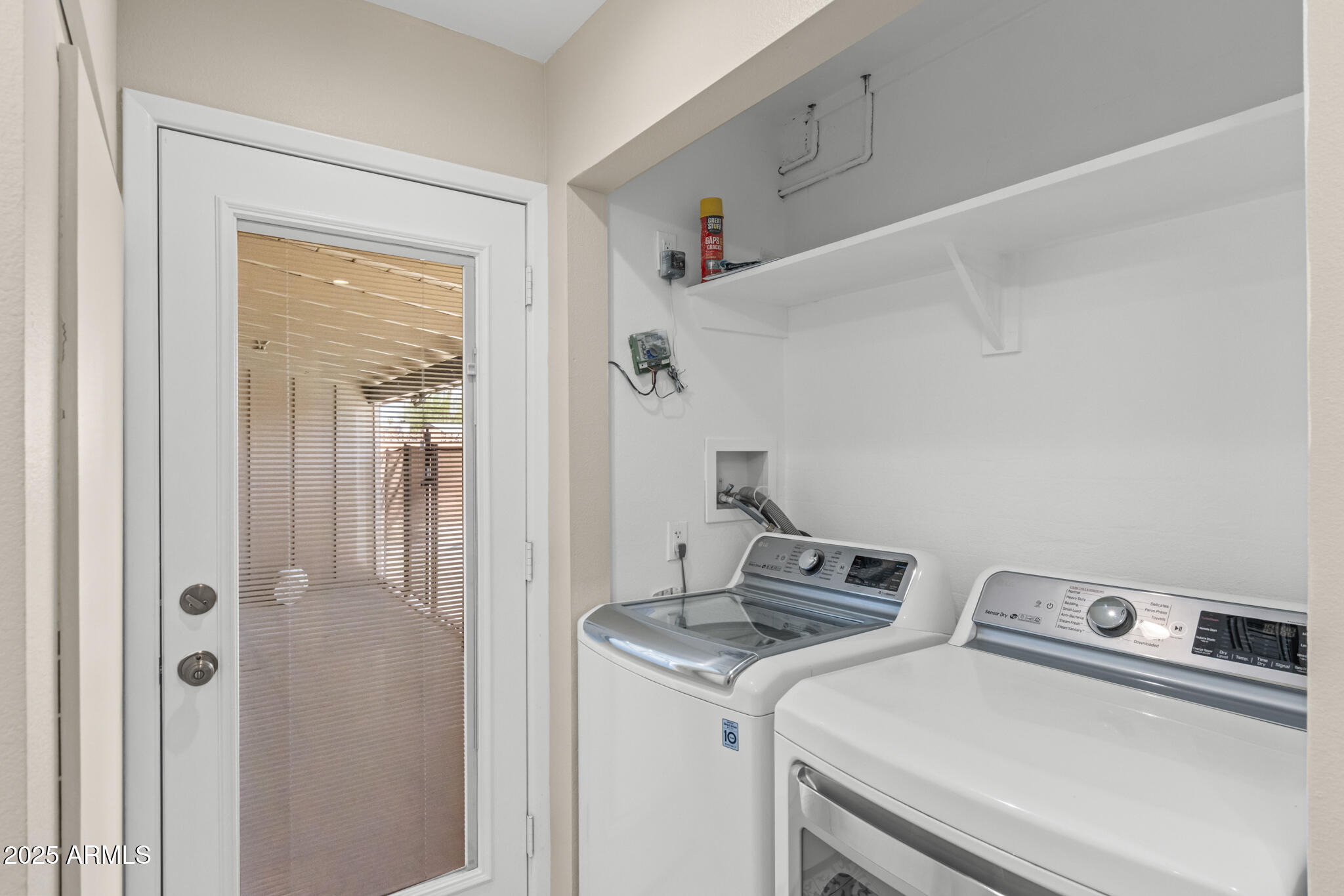 1911 E LAWRENCE Road