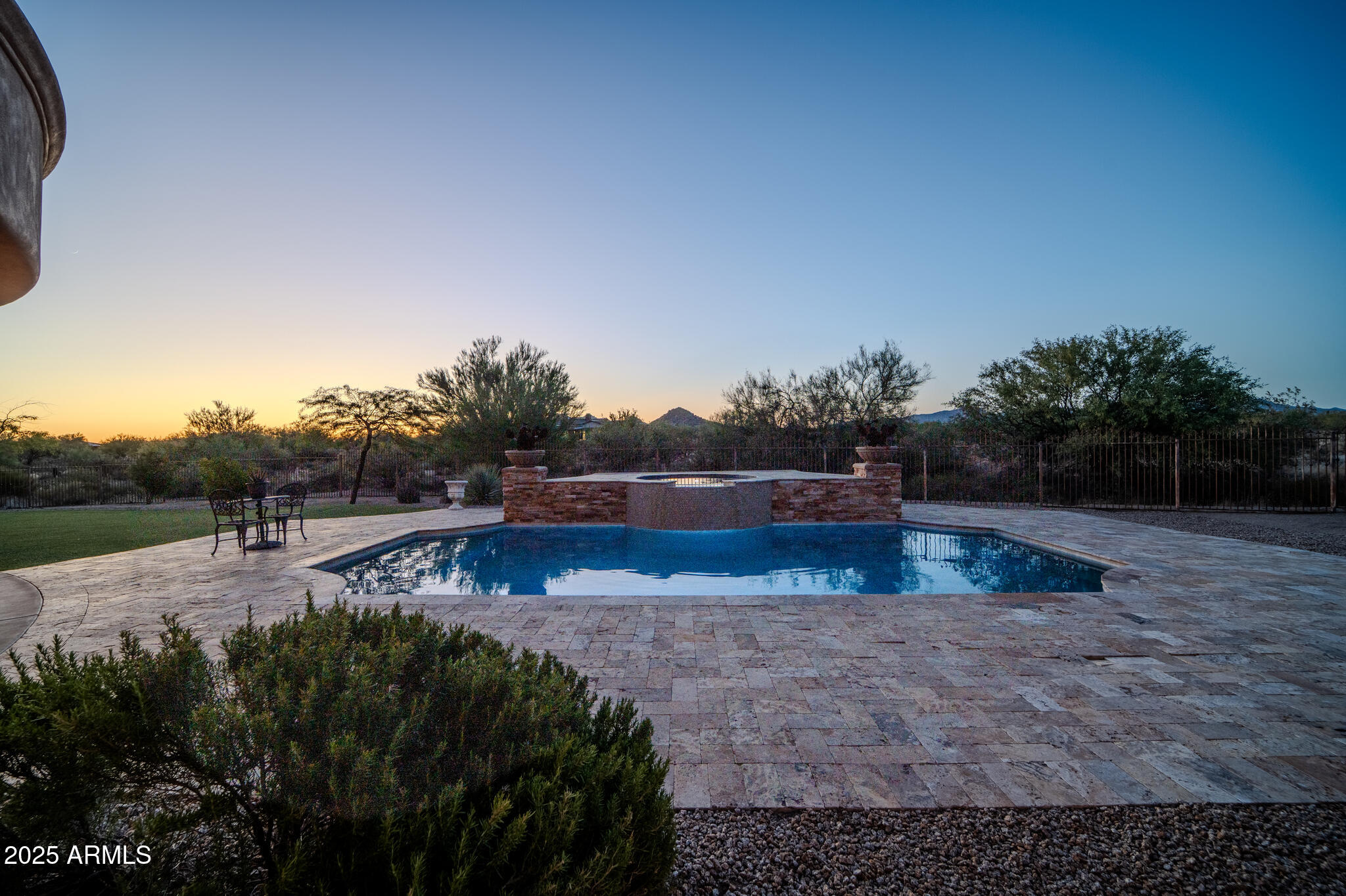 8024 E LONE MOUNTAIN Road