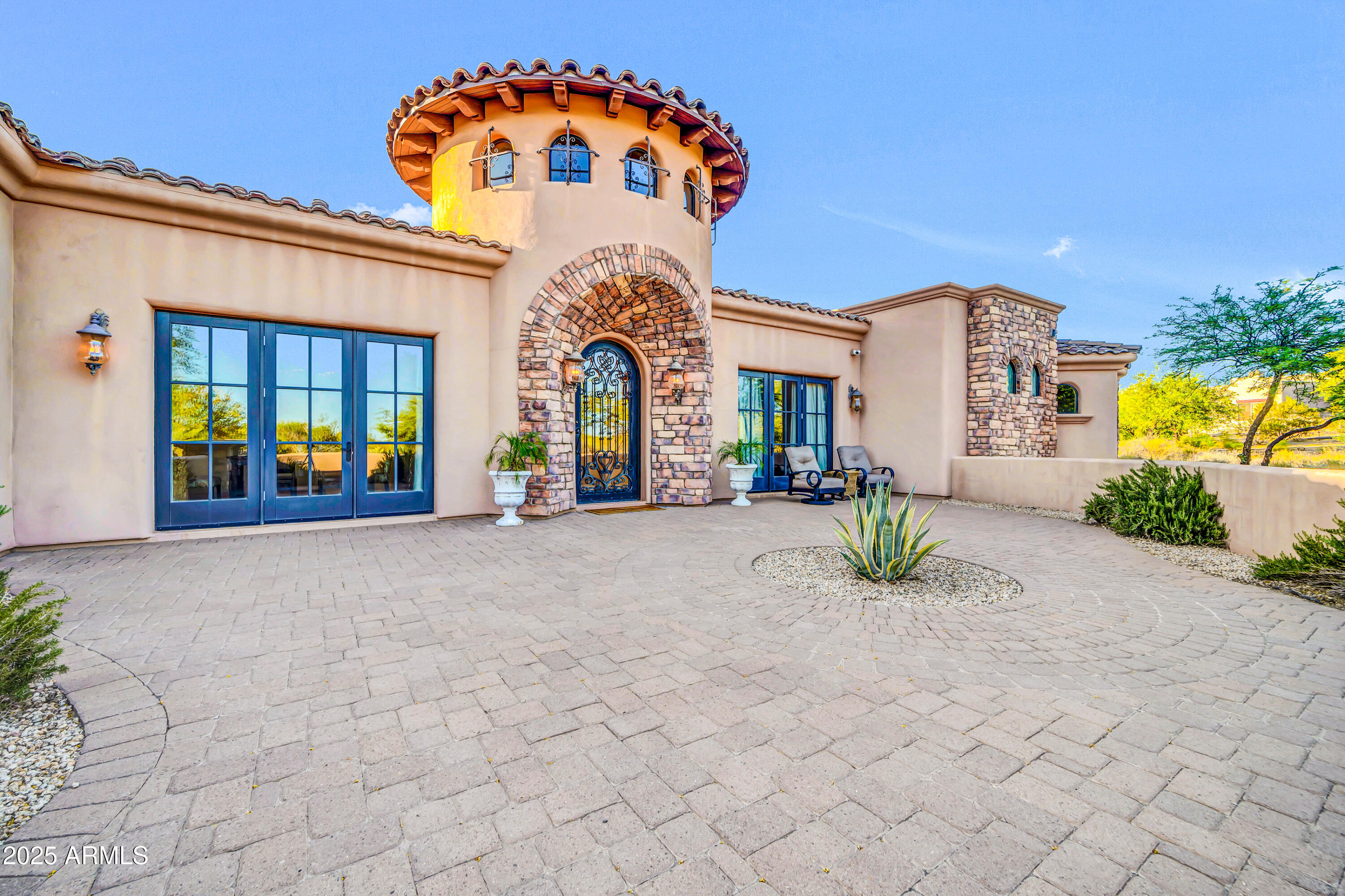 8024 E LONE MOUNTAIN Road