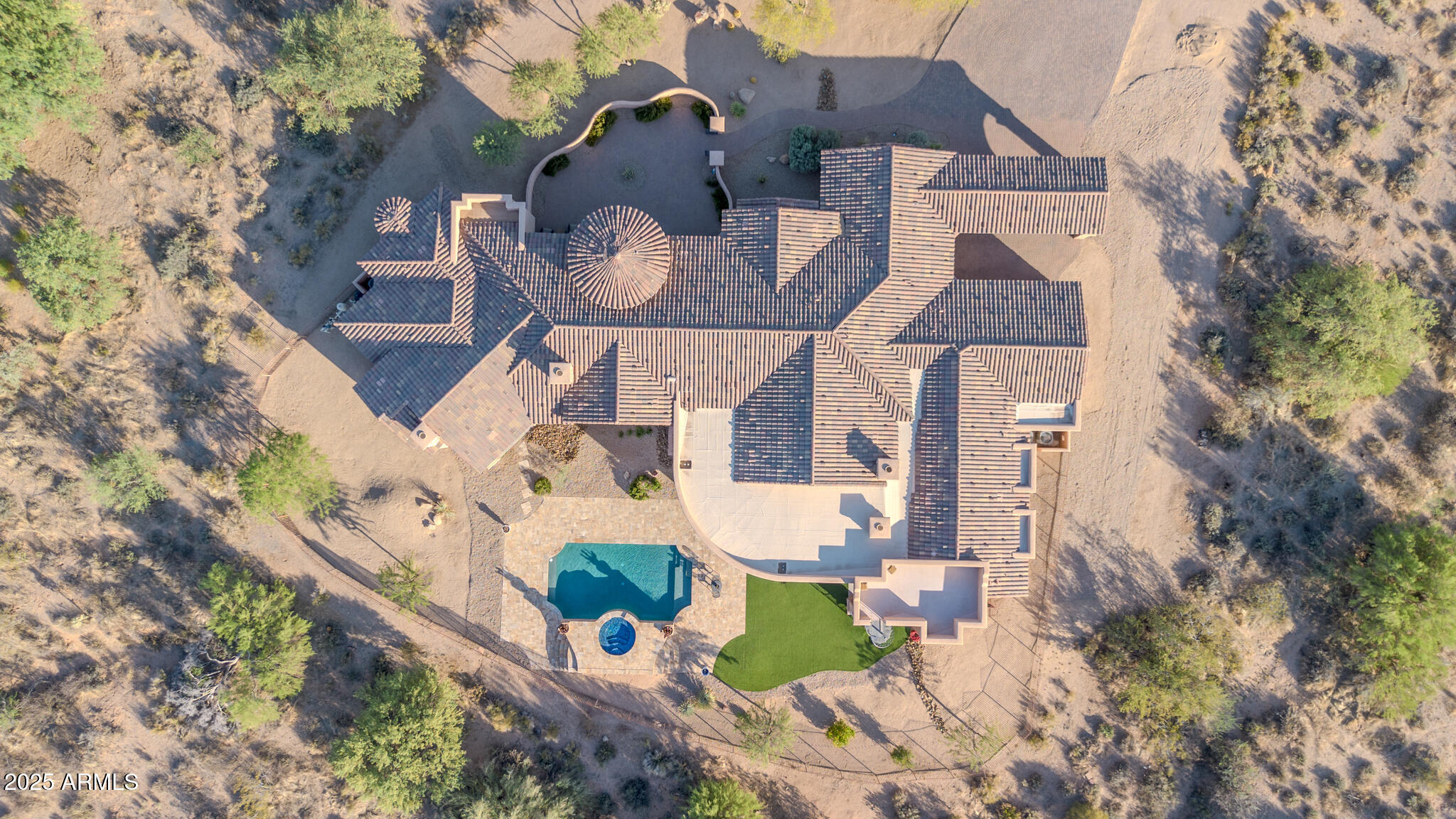 8024 E LONE MOUNTAIN Road