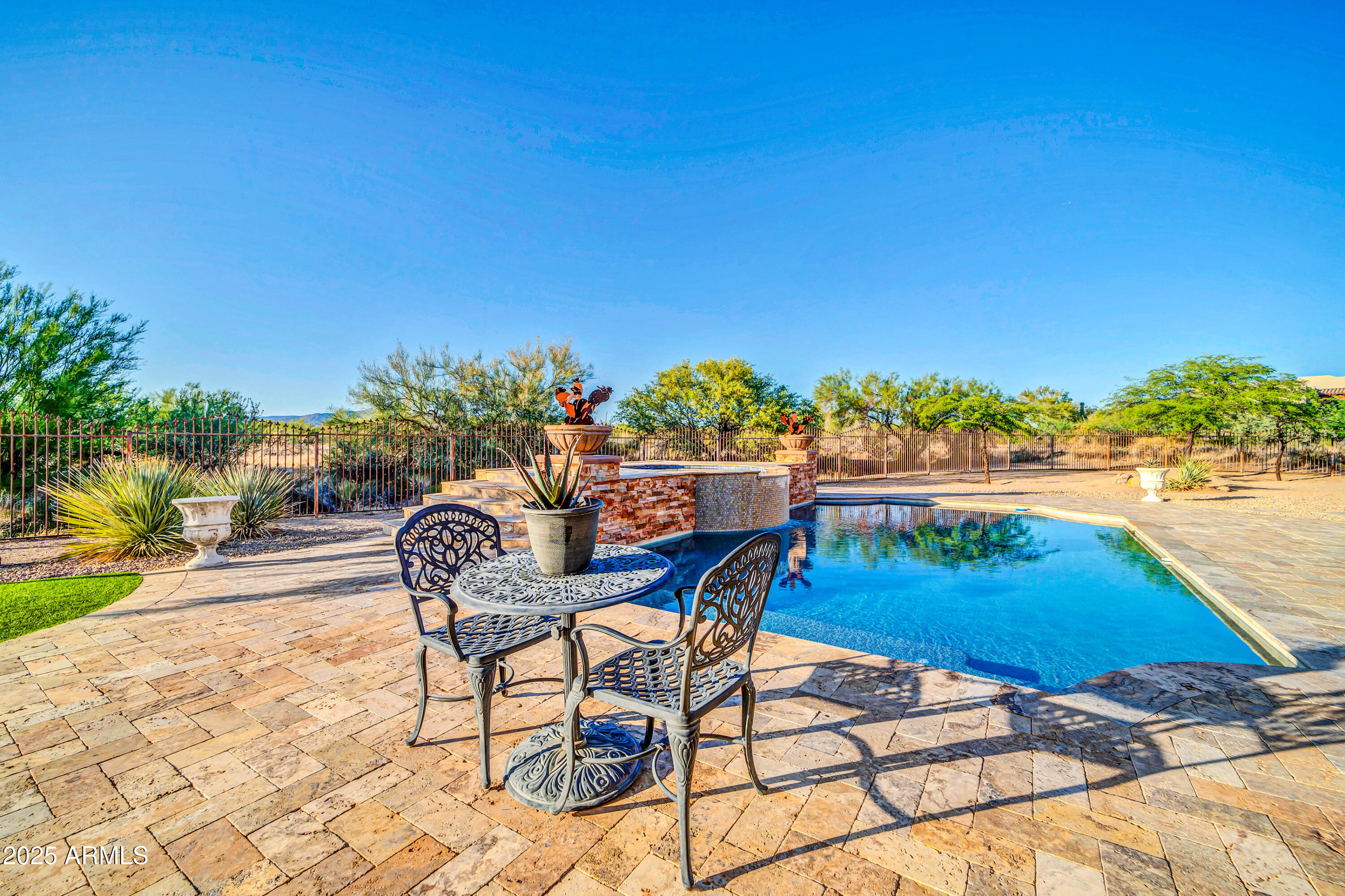 8024 E LONE MOUNTAIN Road