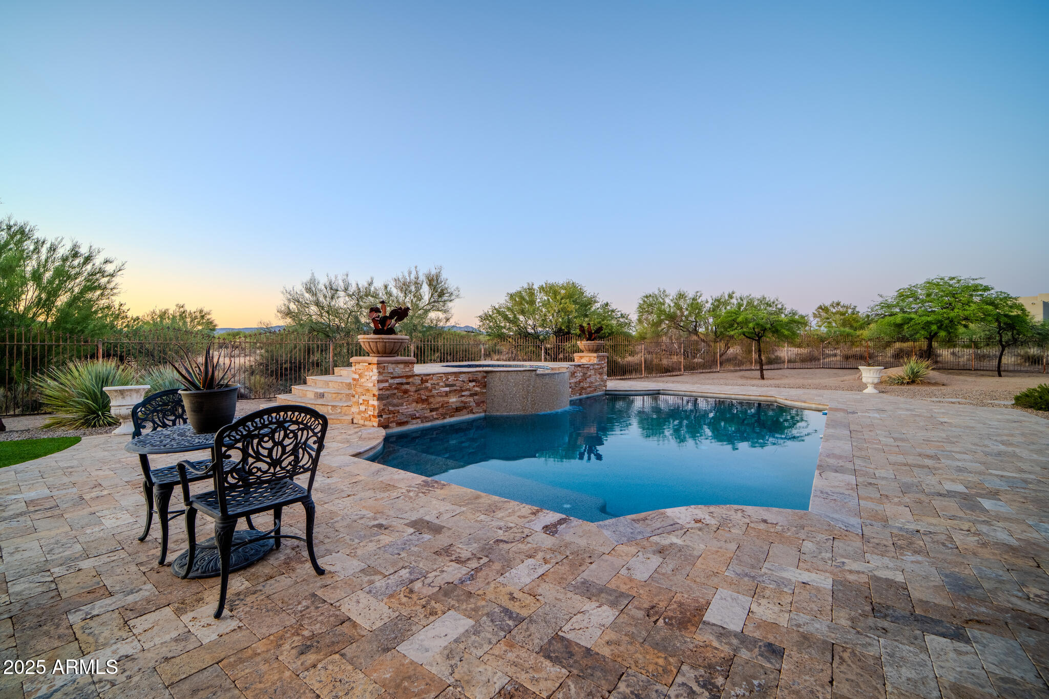 8024 E LONE MOUNTAIN Road