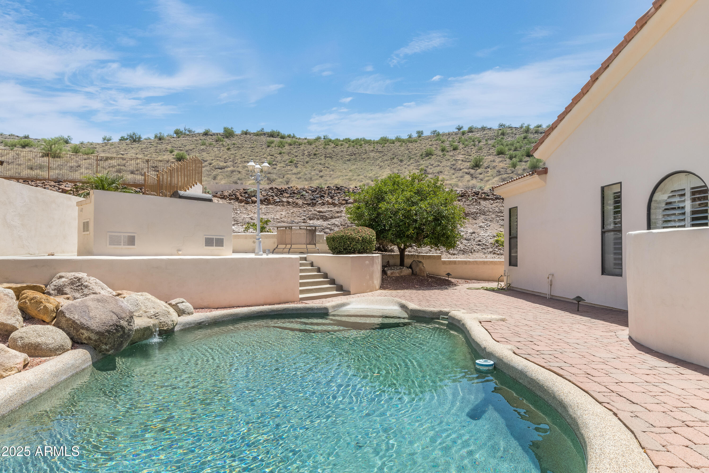 5949 W PINNACLE HILL Drive