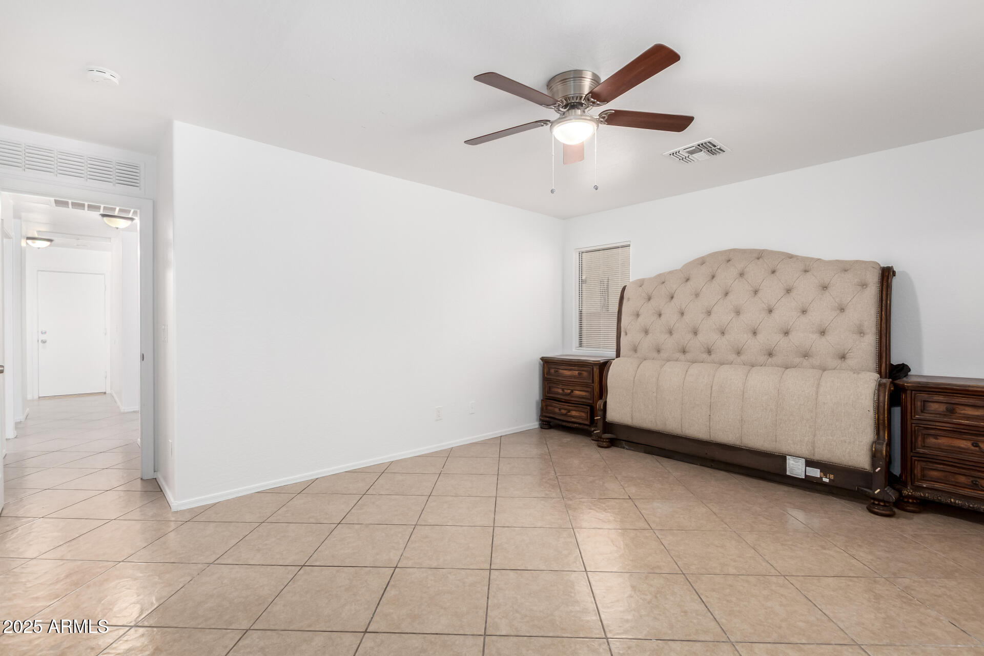 10429 W MIAMI Street