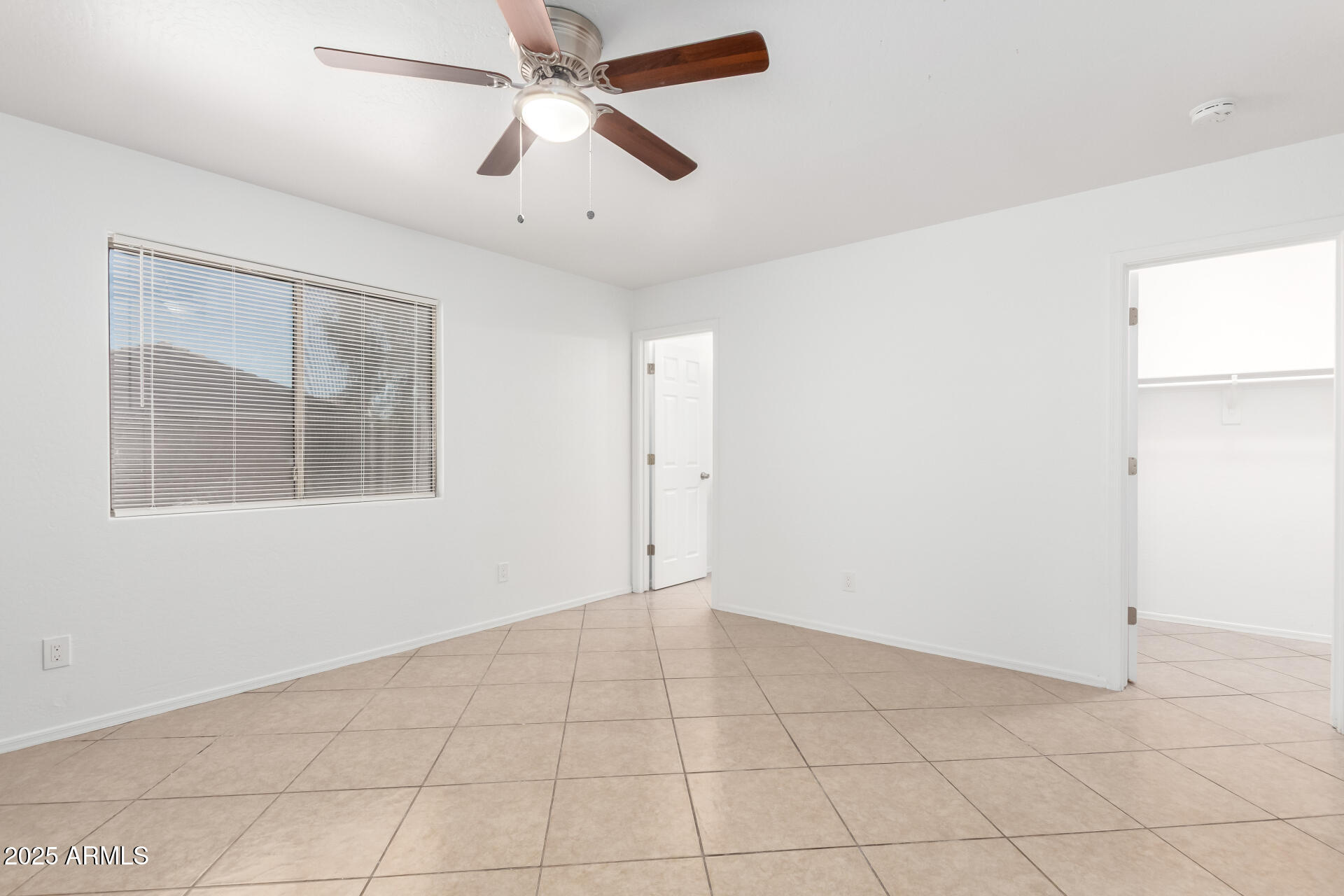 10429 W MIAMI Street