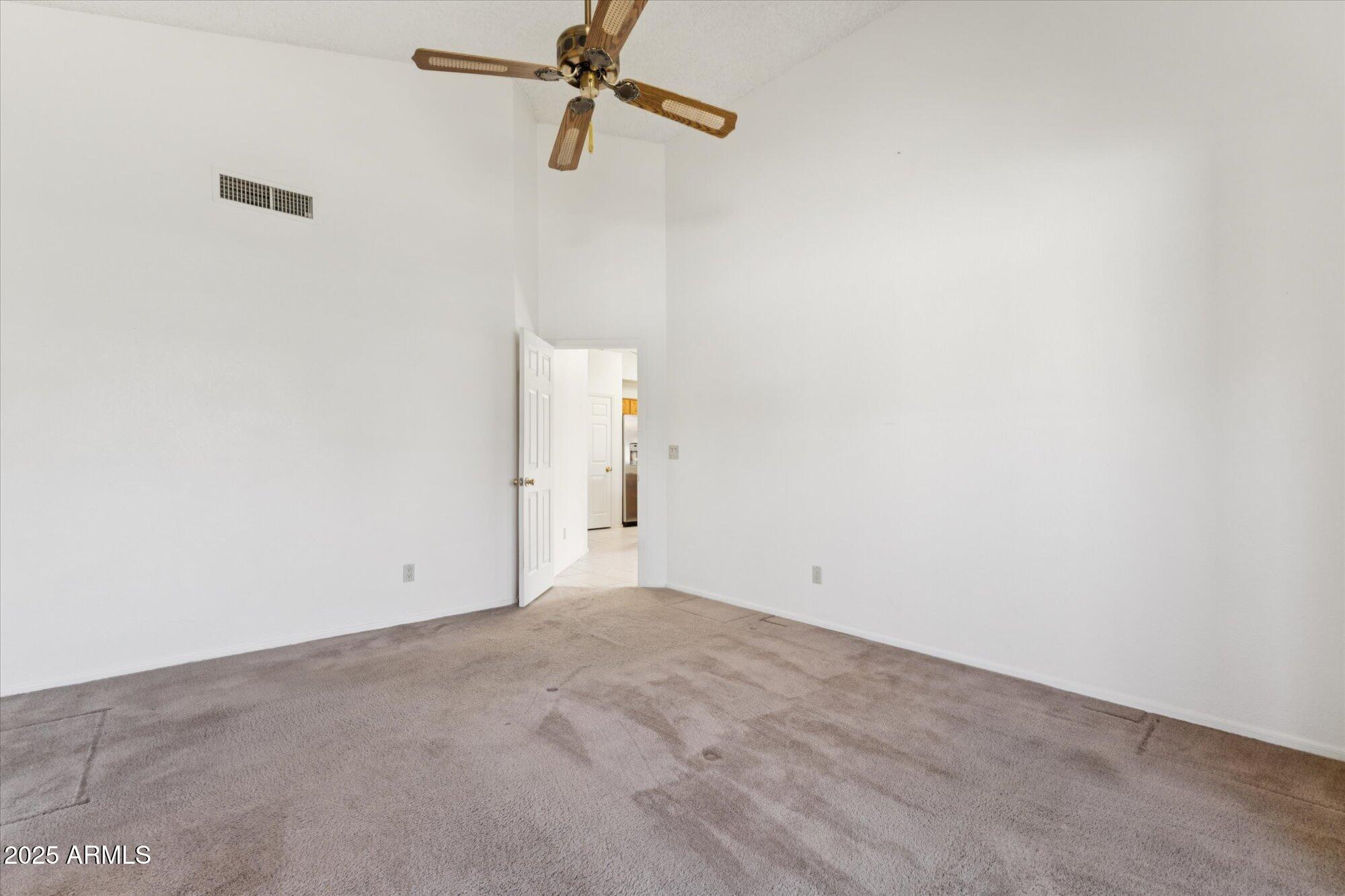 6719 W SACK Drive