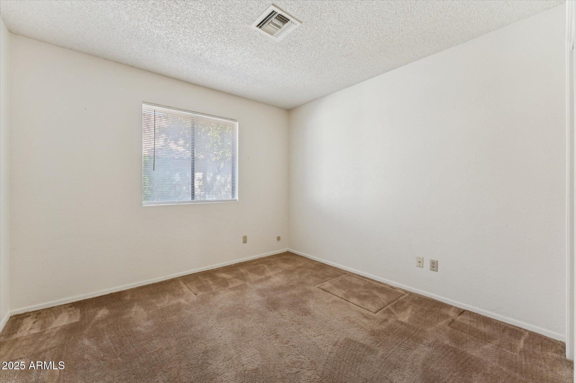 6719 W SACK Drive