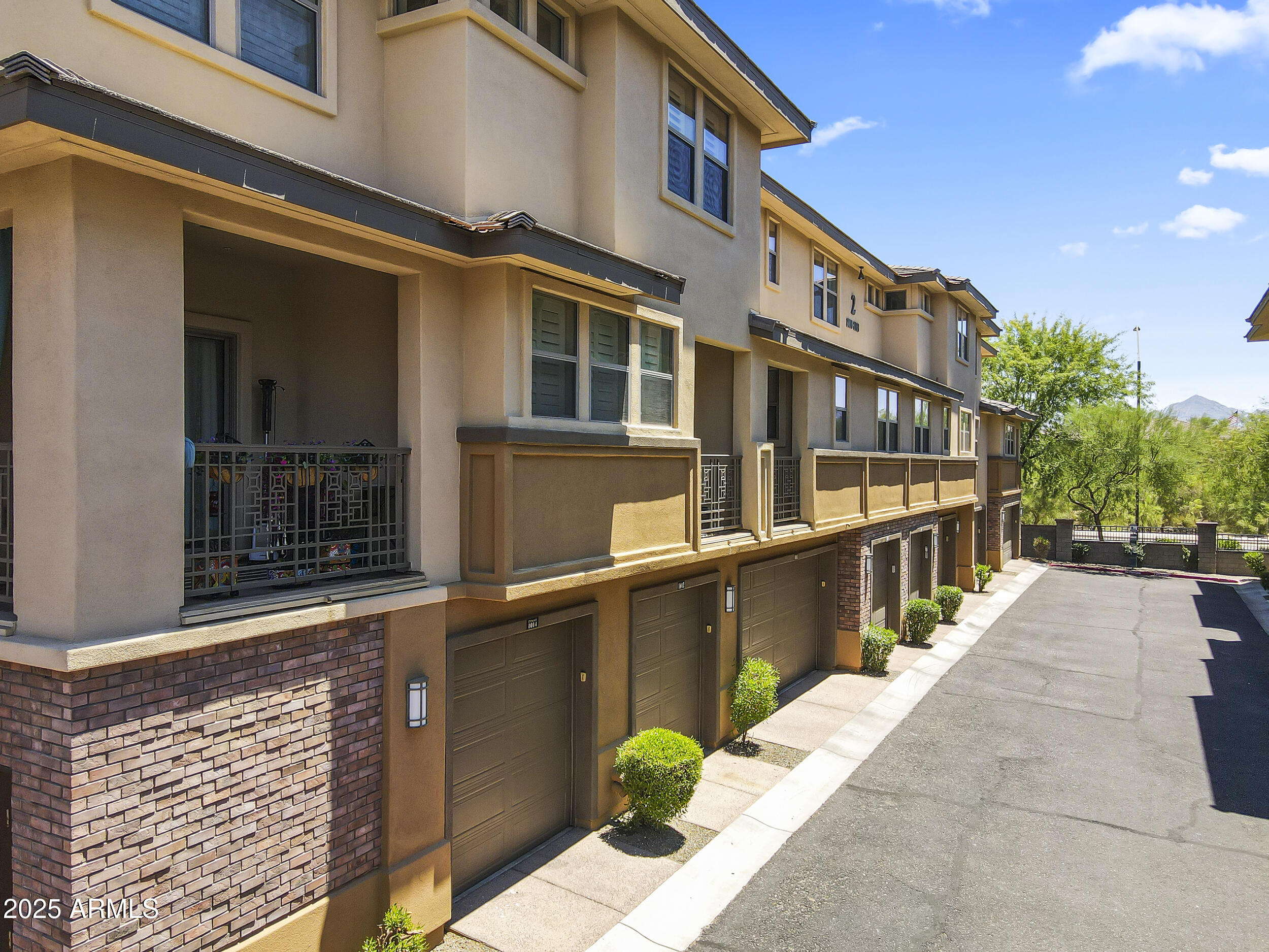 17850 N 68TH Street, 1017