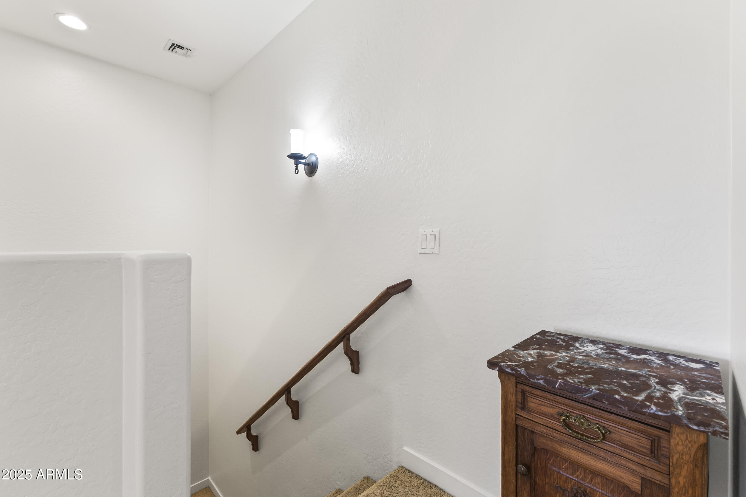 17850 N 68TH Street, 1017