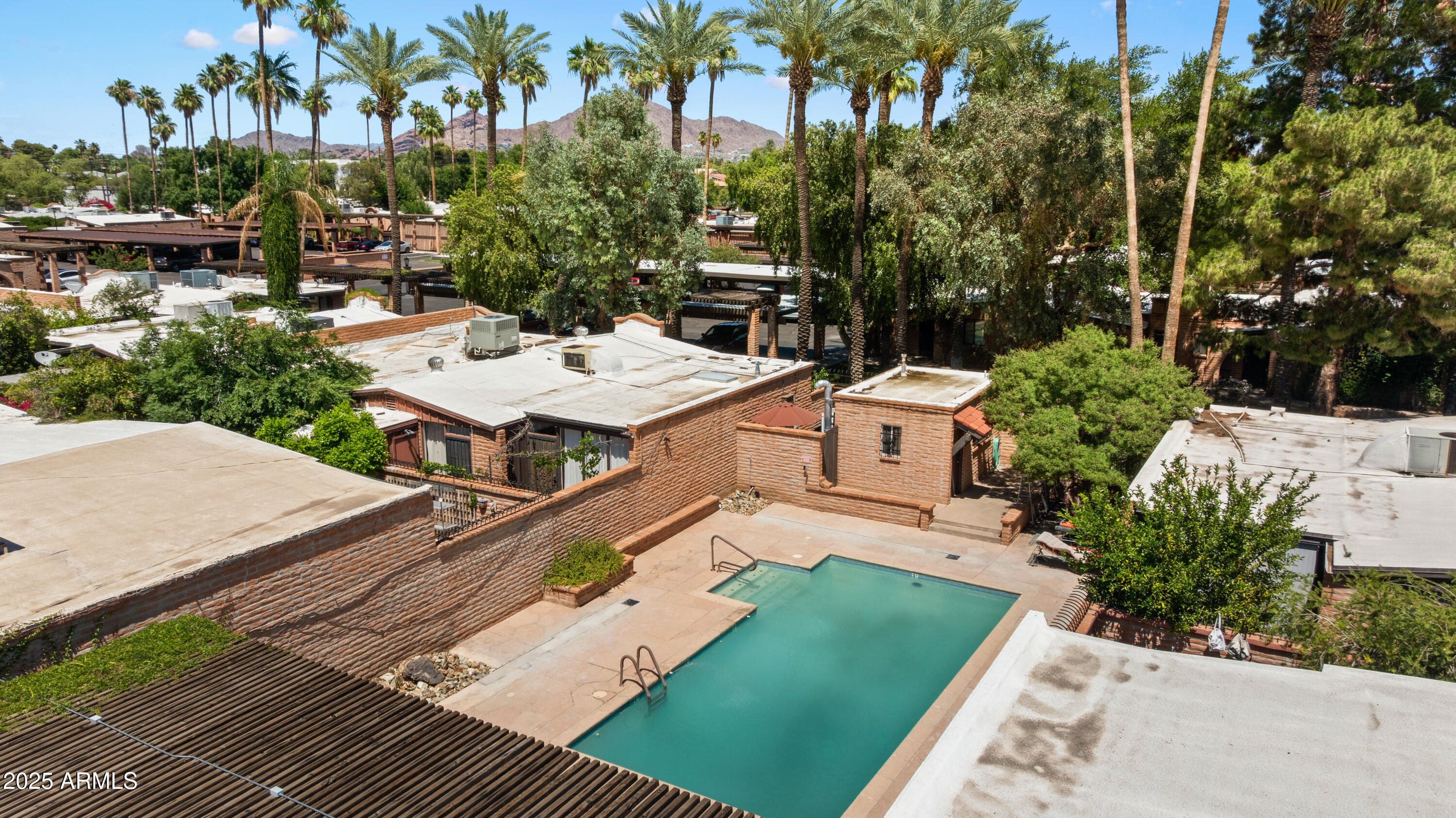 3032 N 32ND Street, 61