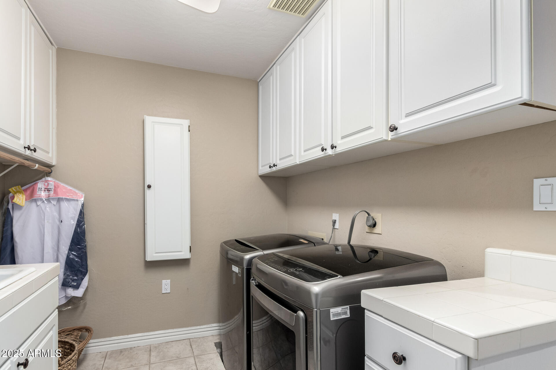11814 S Tuzigoot Court