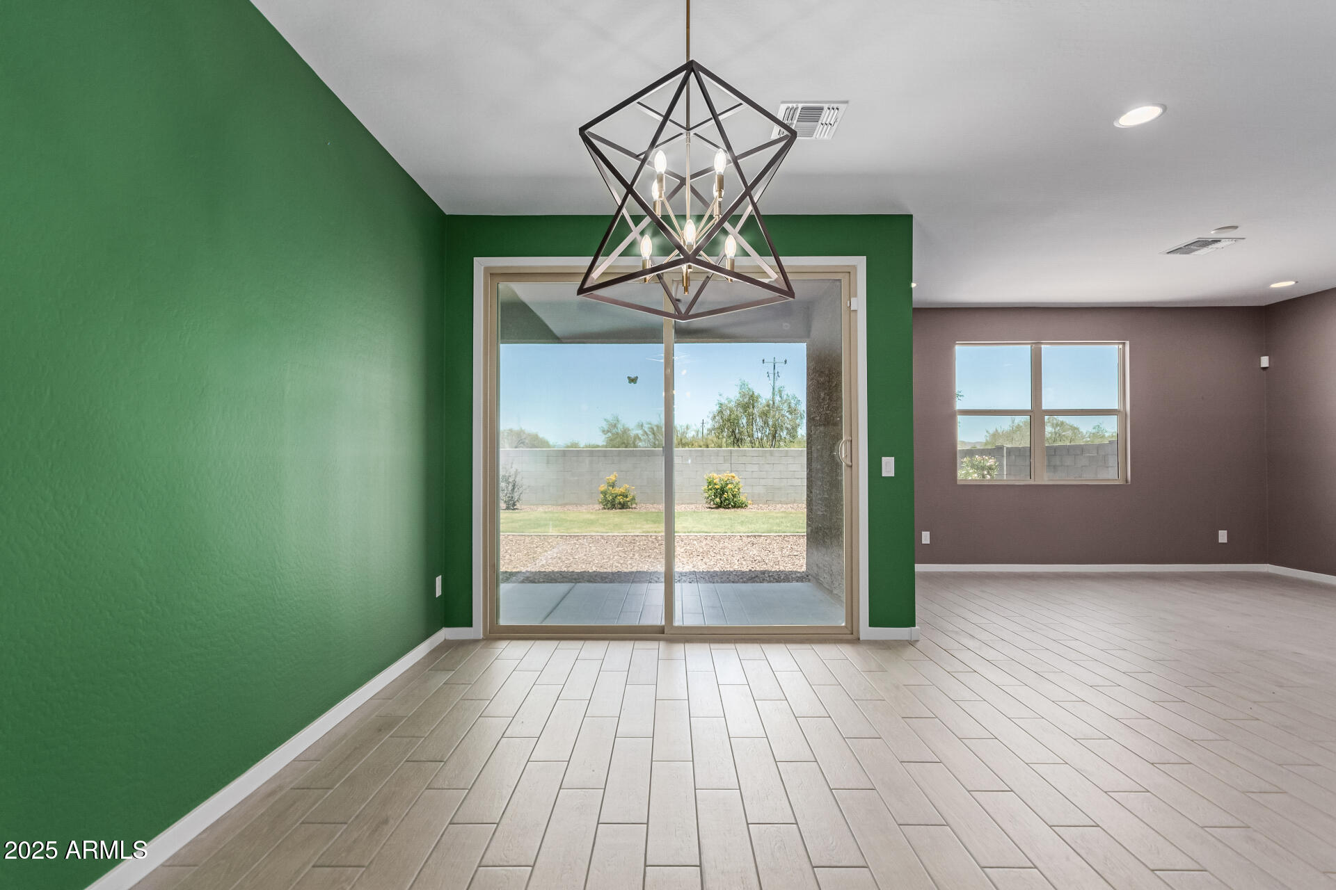 17352 W RED FOX Road