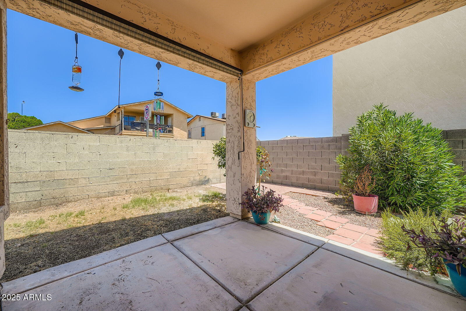 2729 N KENTON Street