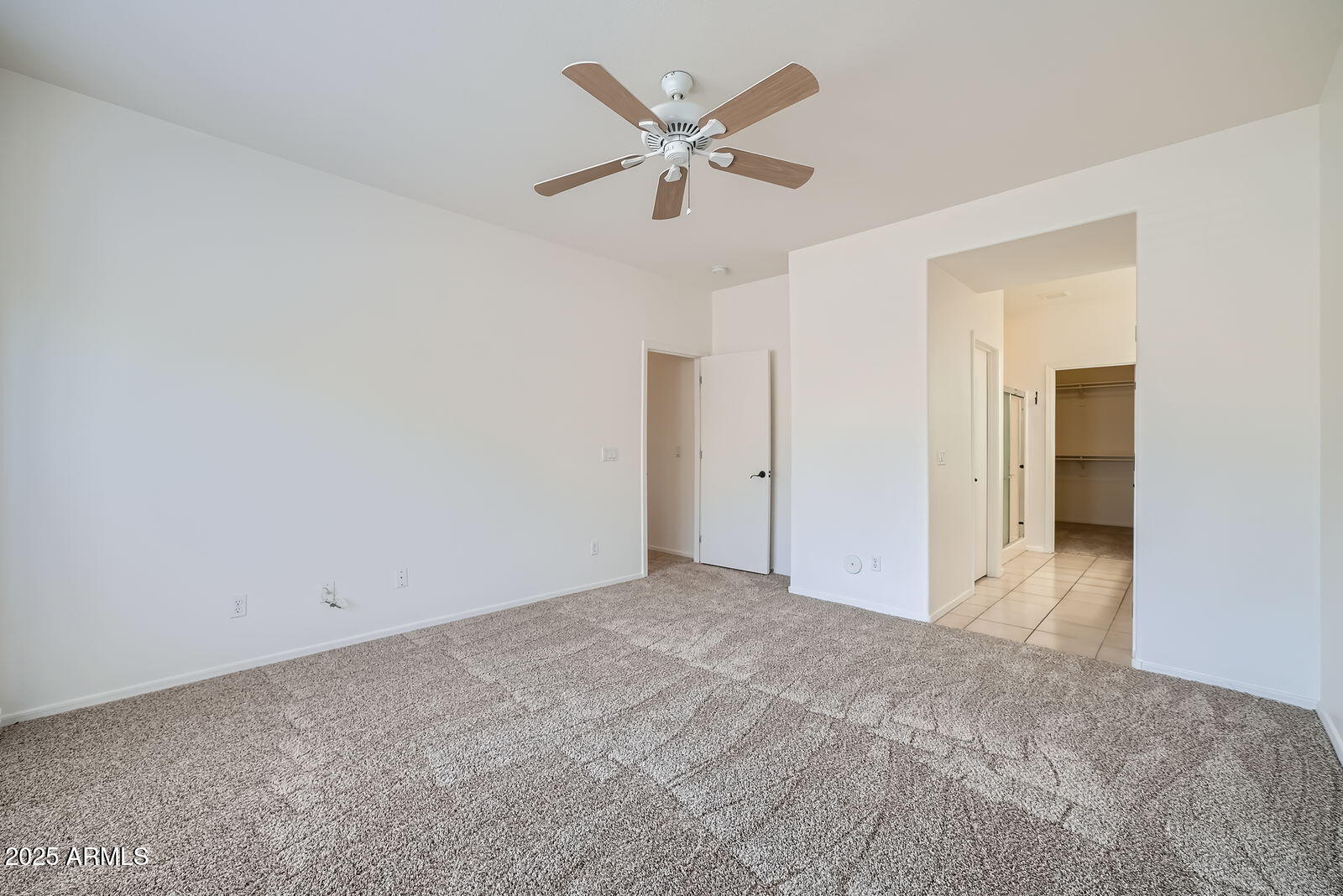 2729 N KENTON Street