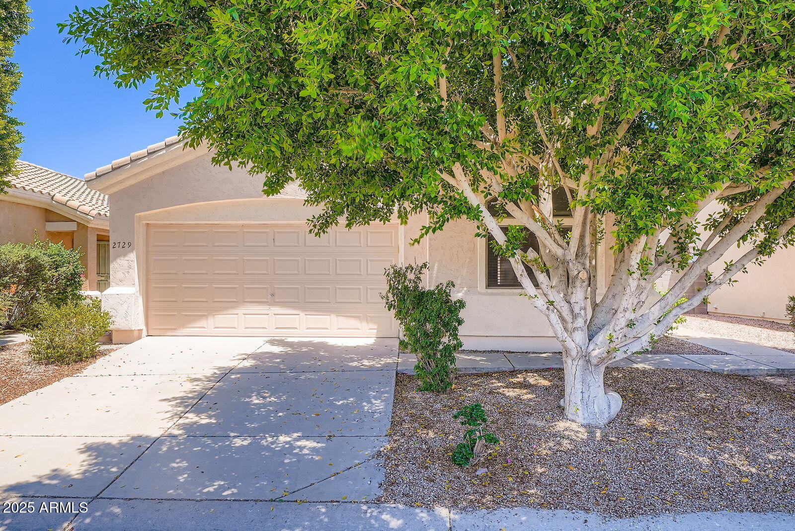 2729 N KENTON Street