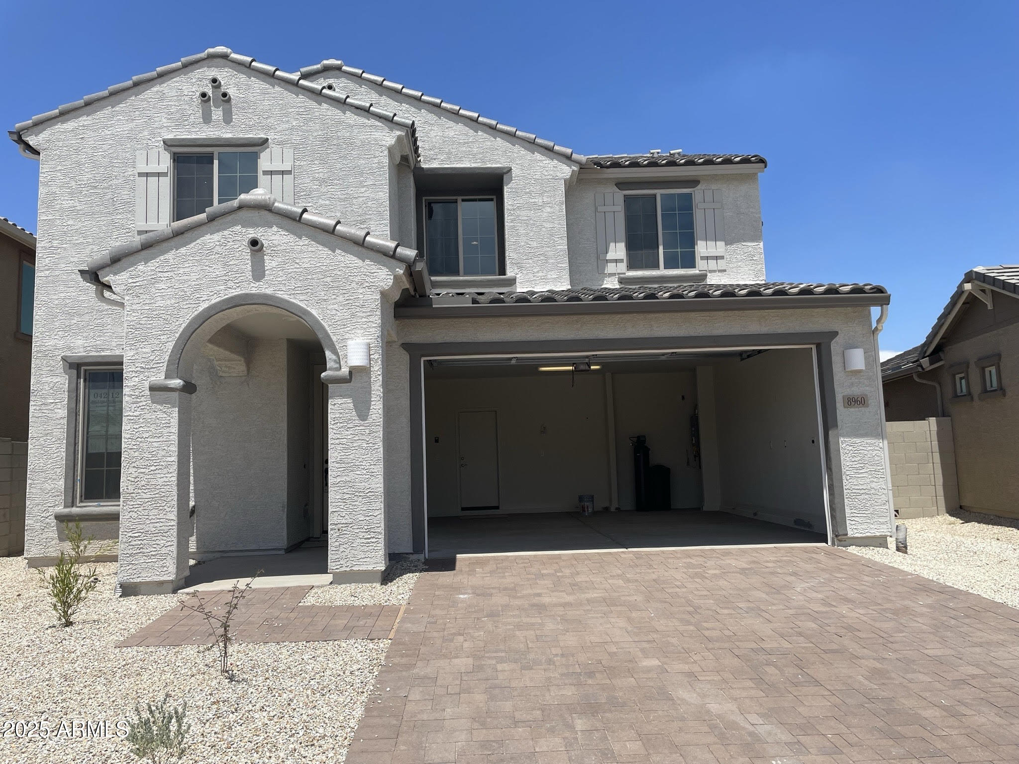 8960 W SAN MIGUEL Avenue