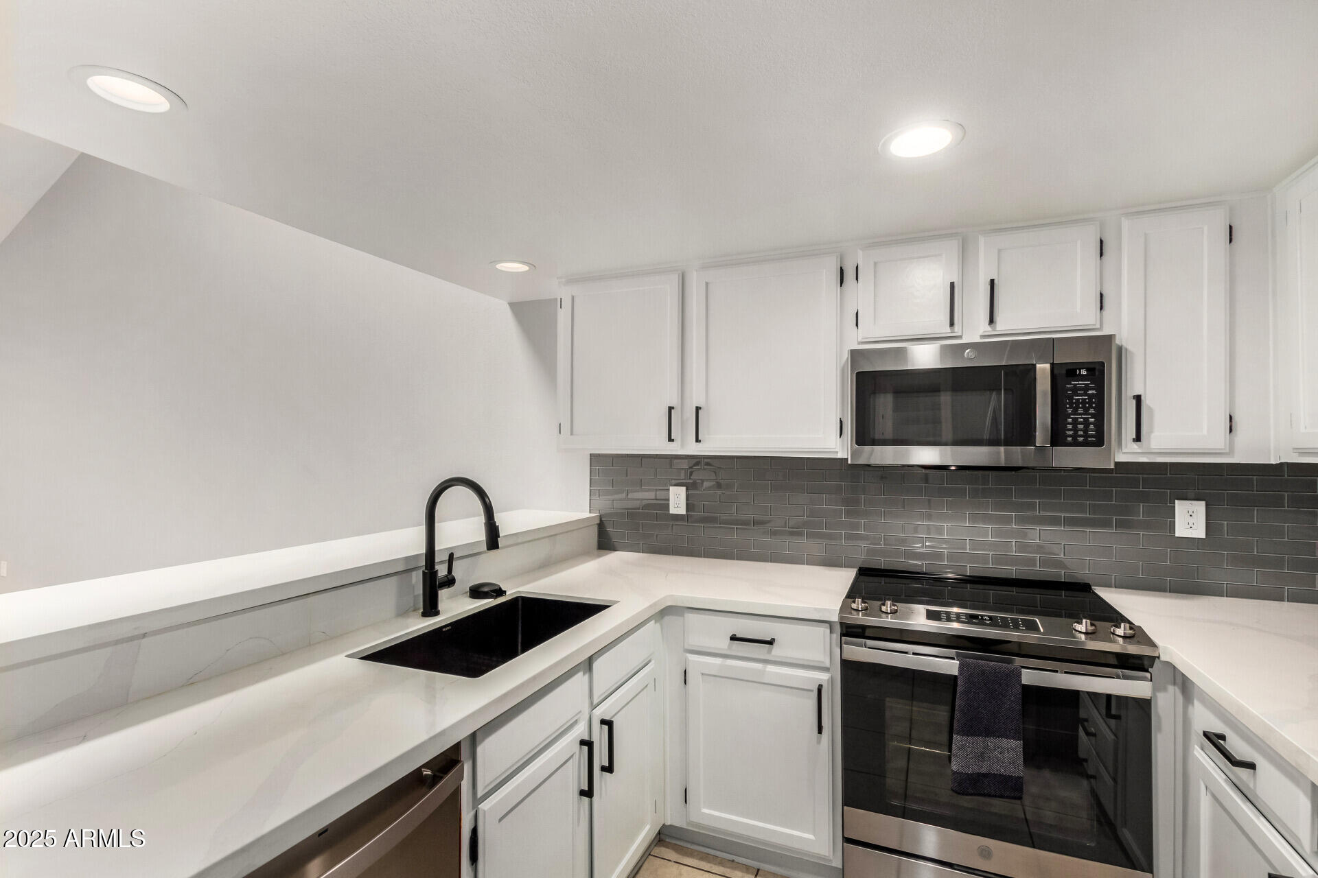 26 E CORAL GABLES Drive