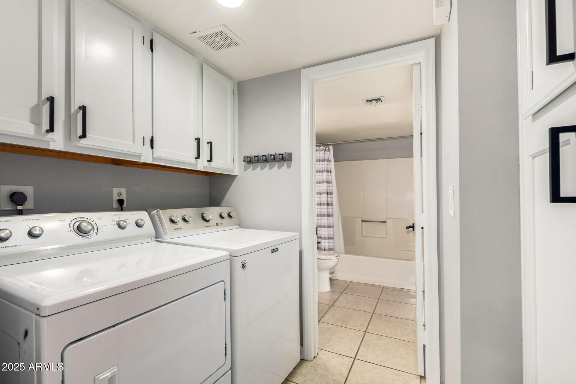 26 E CORAL GABLES Drive