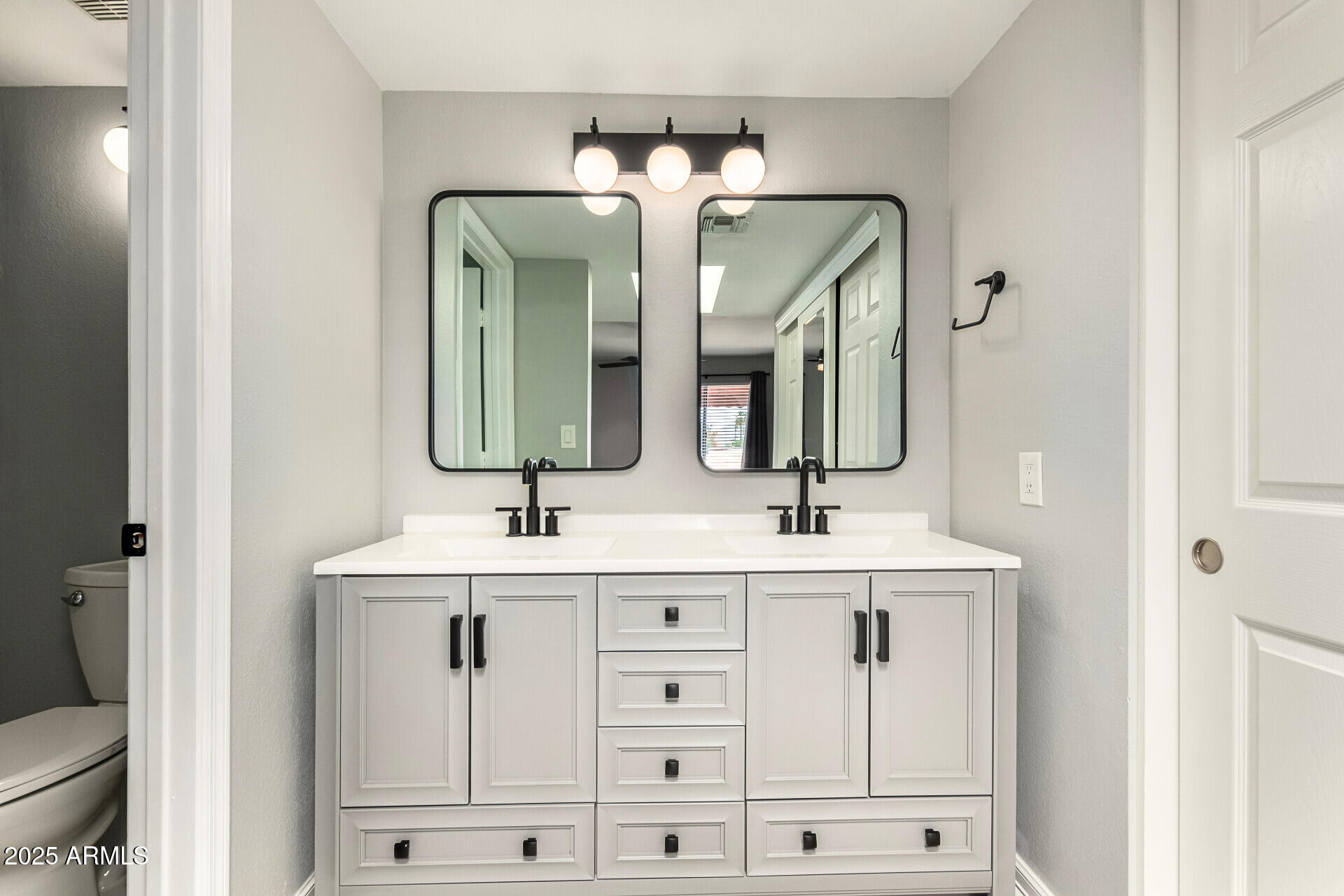 26 E CORAL GABLES Drive