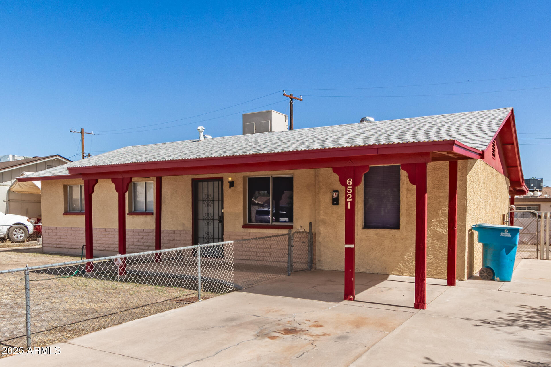 6521 W FLOWER Street