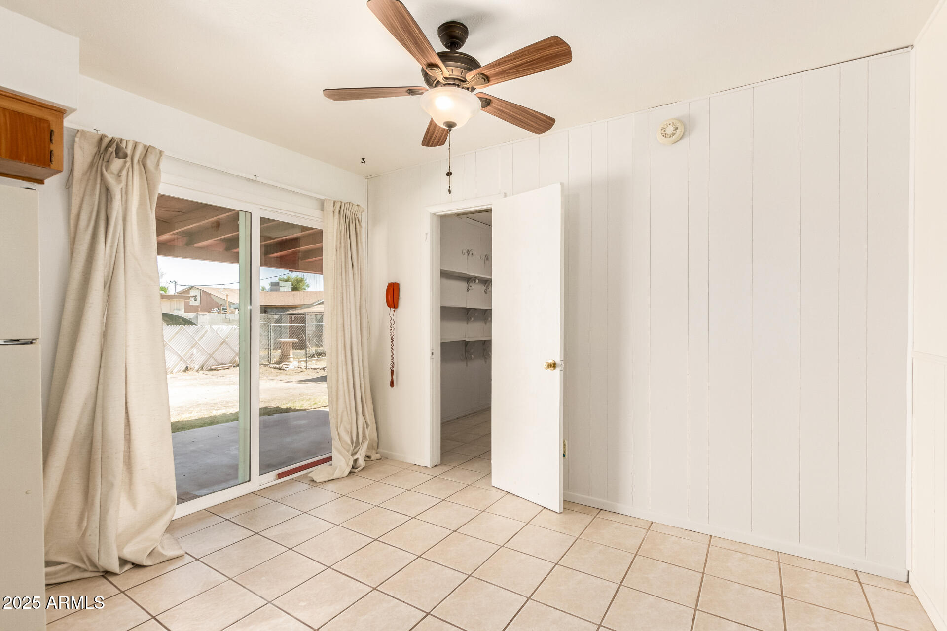 6521 W FLOWER Street