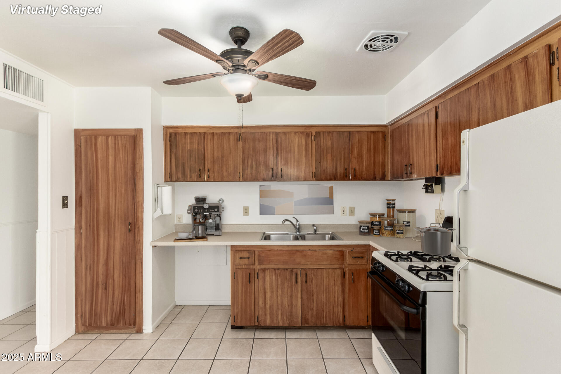 6521 W FLOWER Street