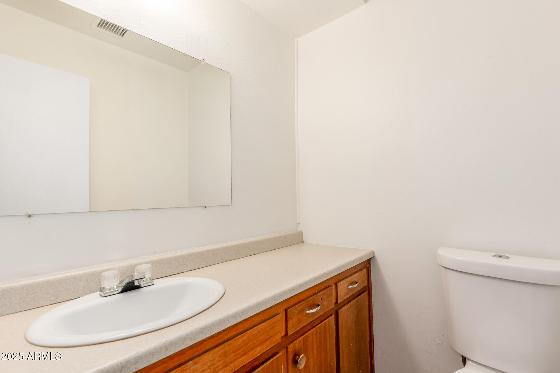 6521 W FLOWER Street