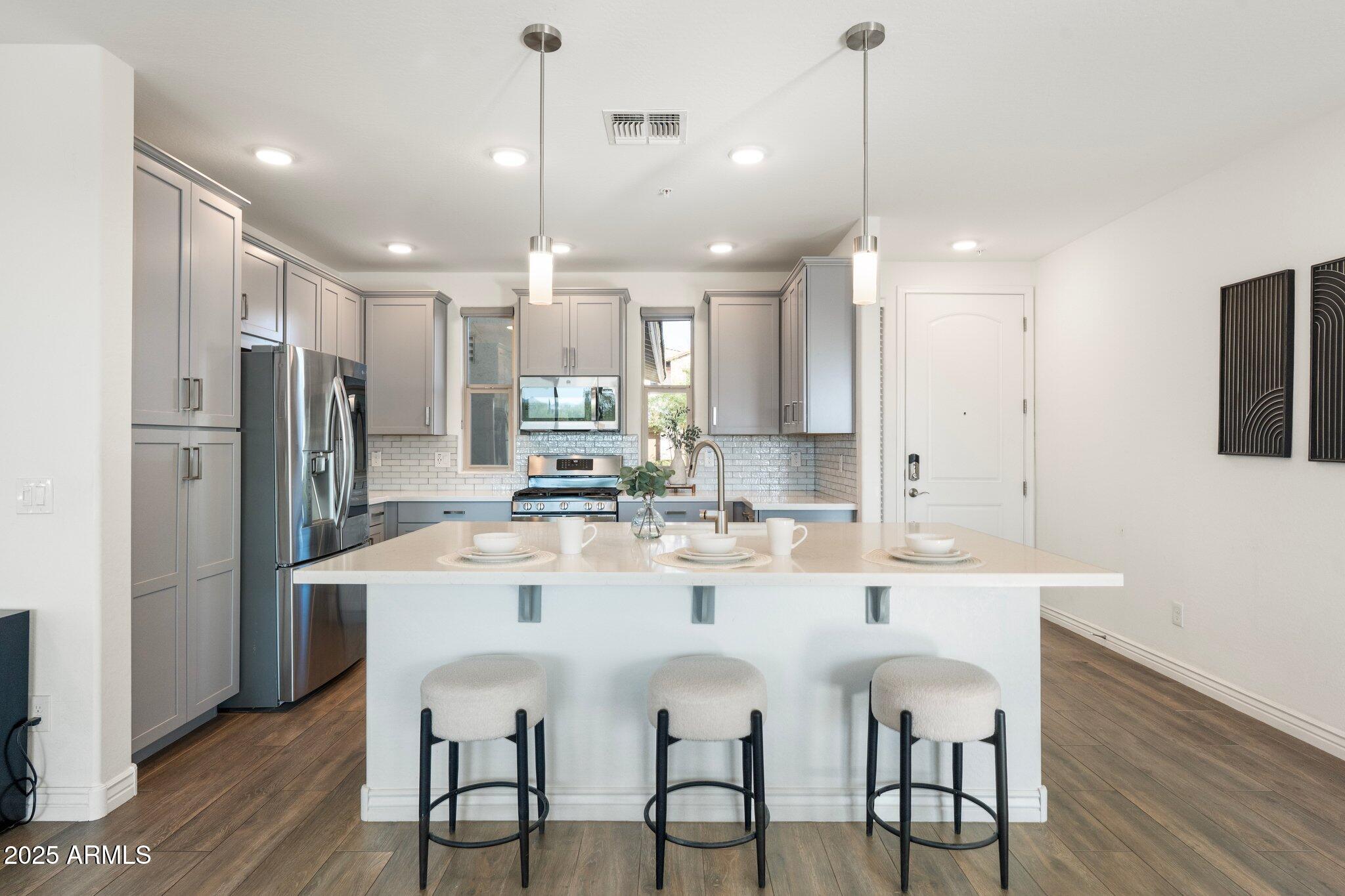 5100 E RANCHO PALOMA Drive, 1044