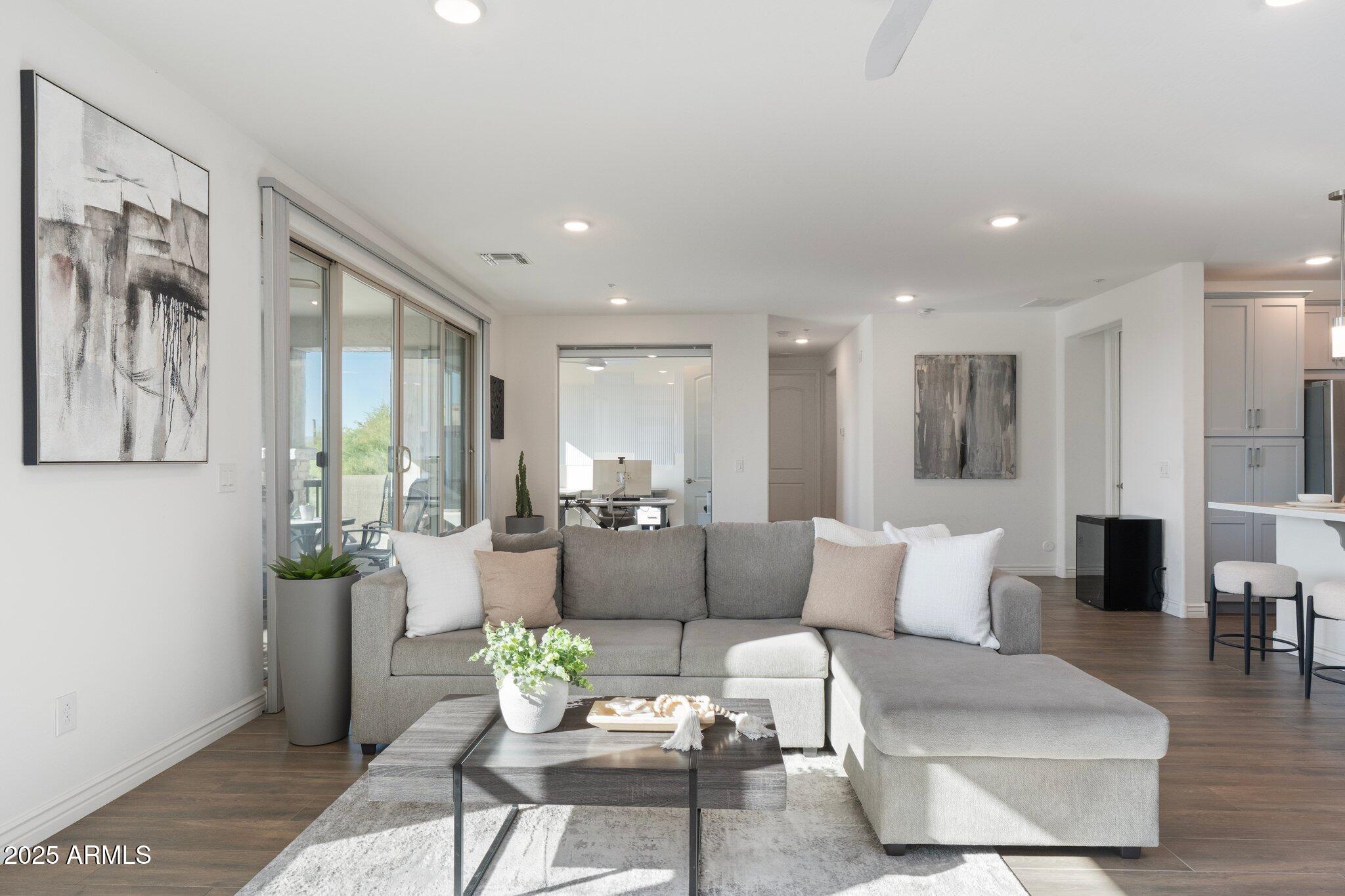 5100 E RANCHO PALOMA Drive, 1044