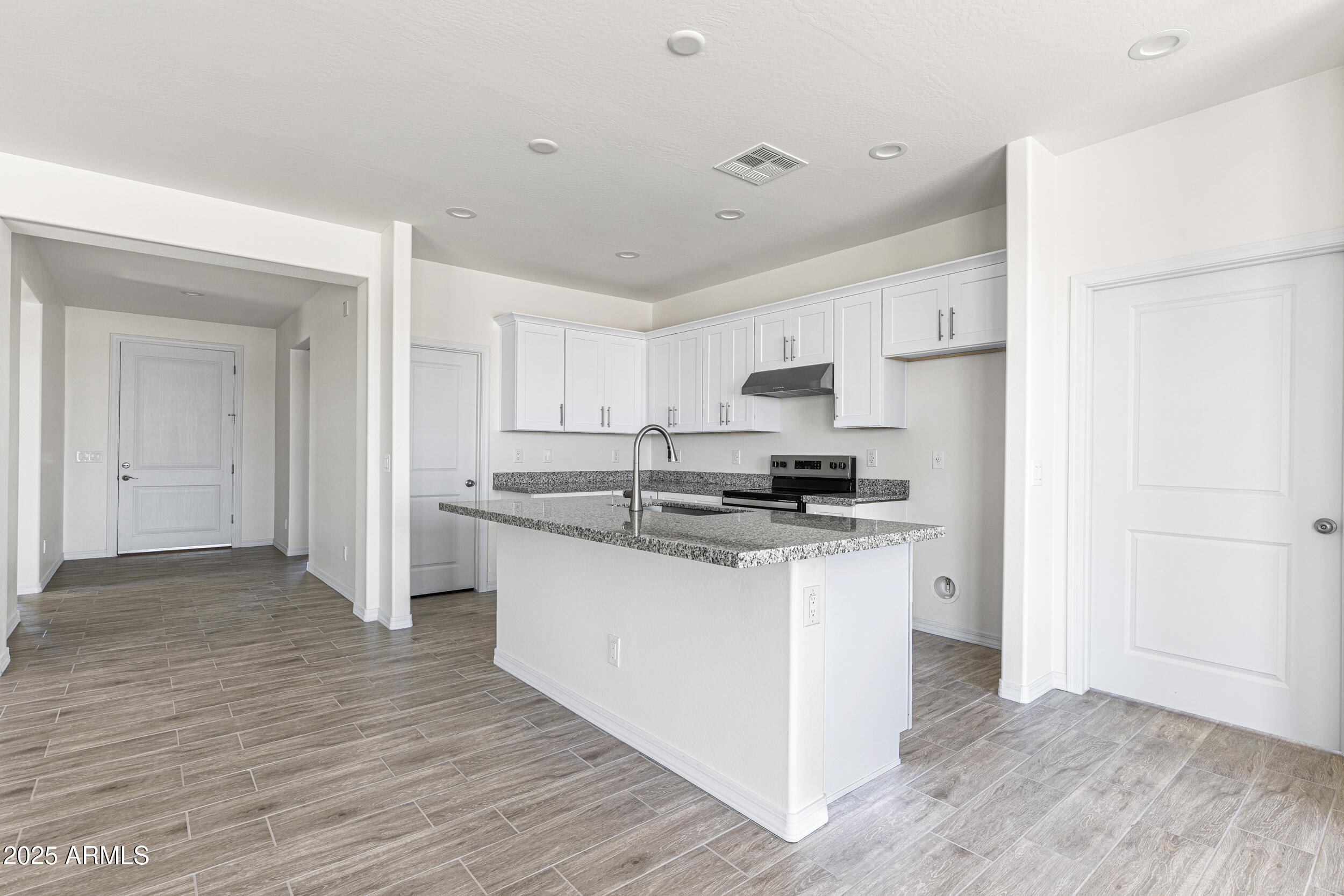 37478 W HAYES Street