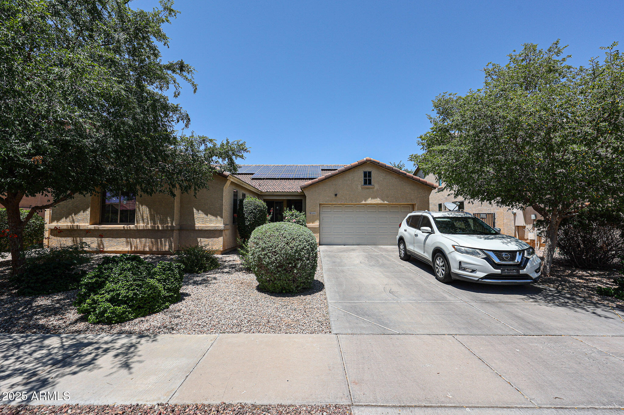 10414 W WINDSOR Avenue