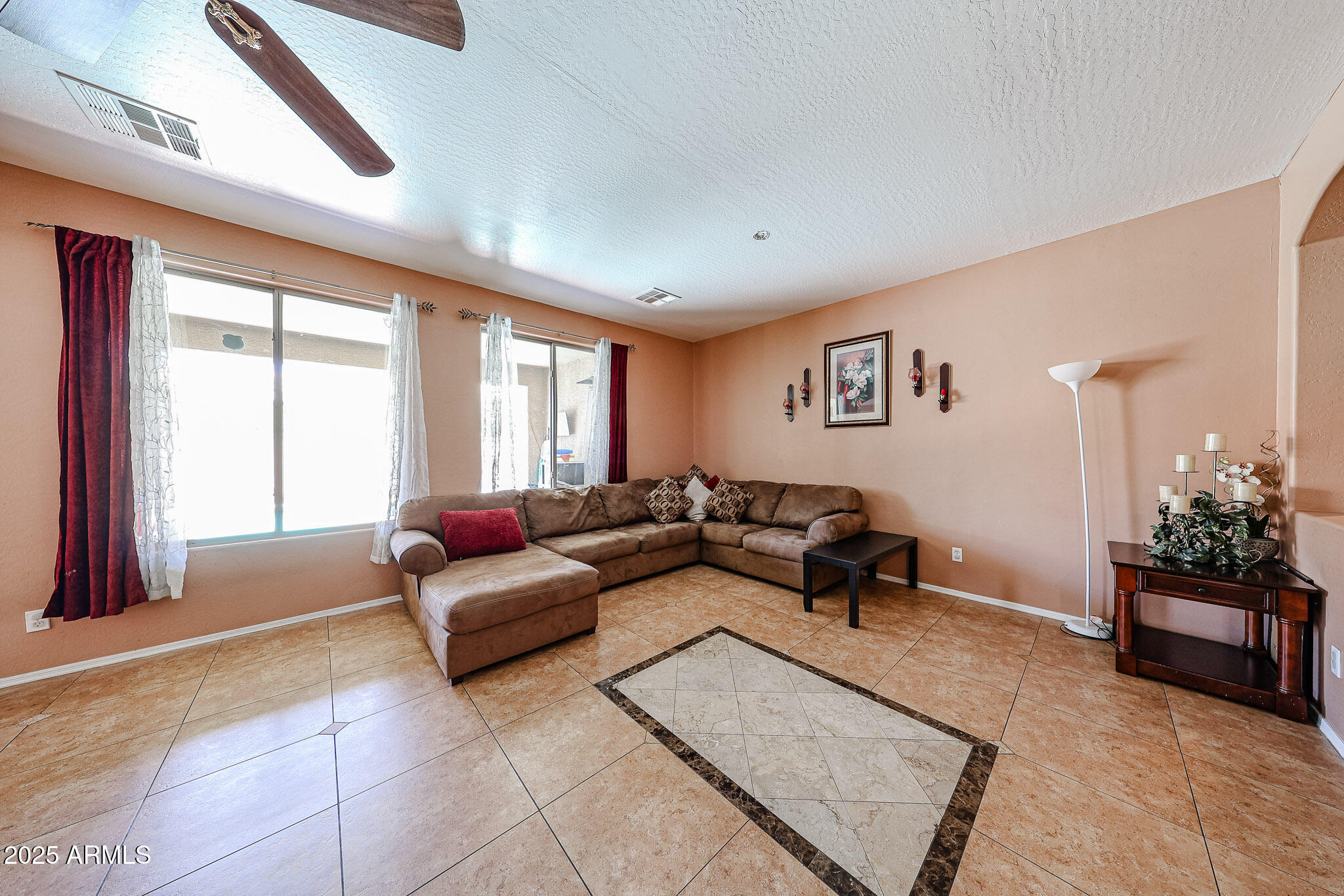 10414 W WINDSOR Avenue