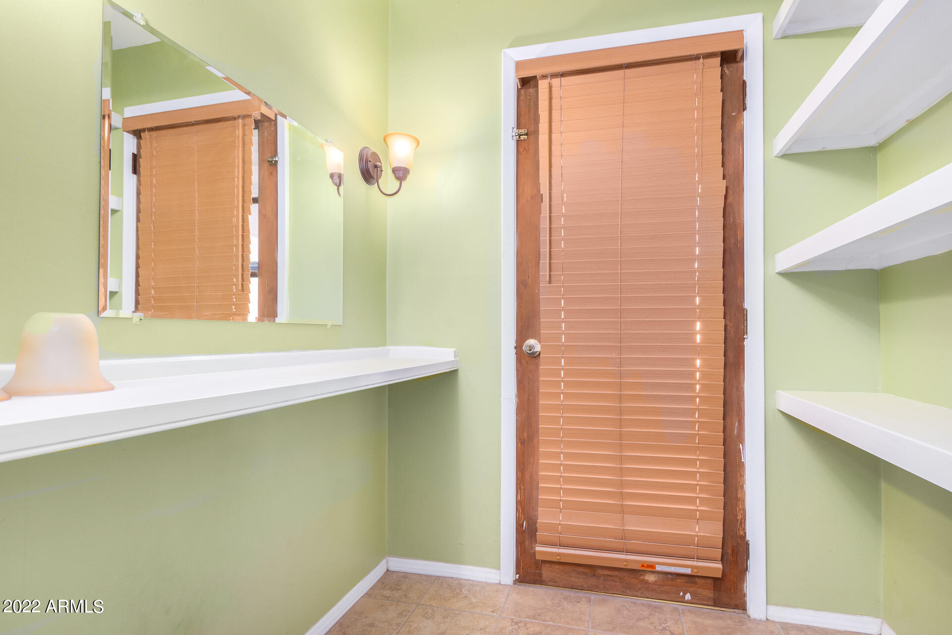 1407 E EL CAMINO Drive