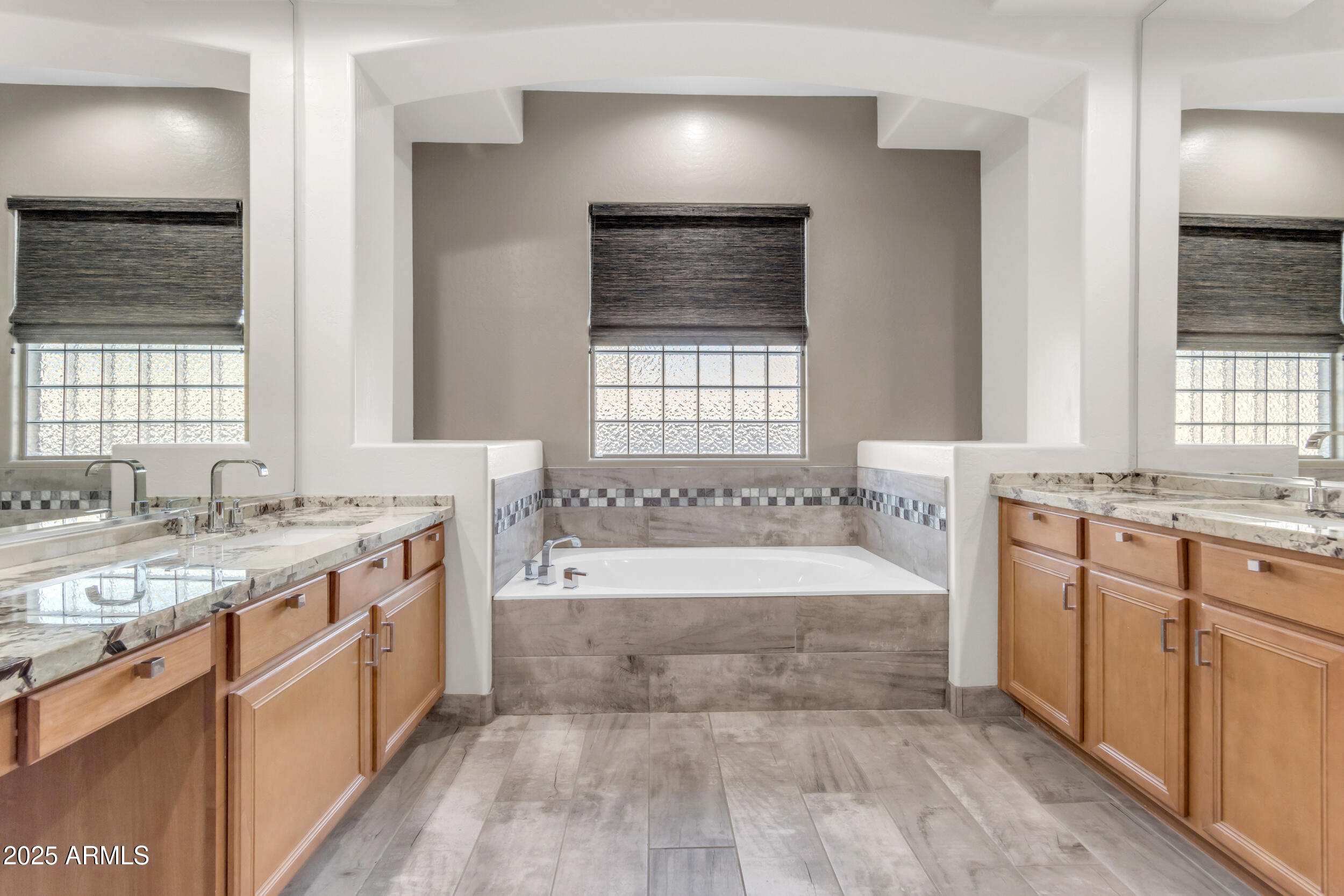 2547 S Santa Rita Way