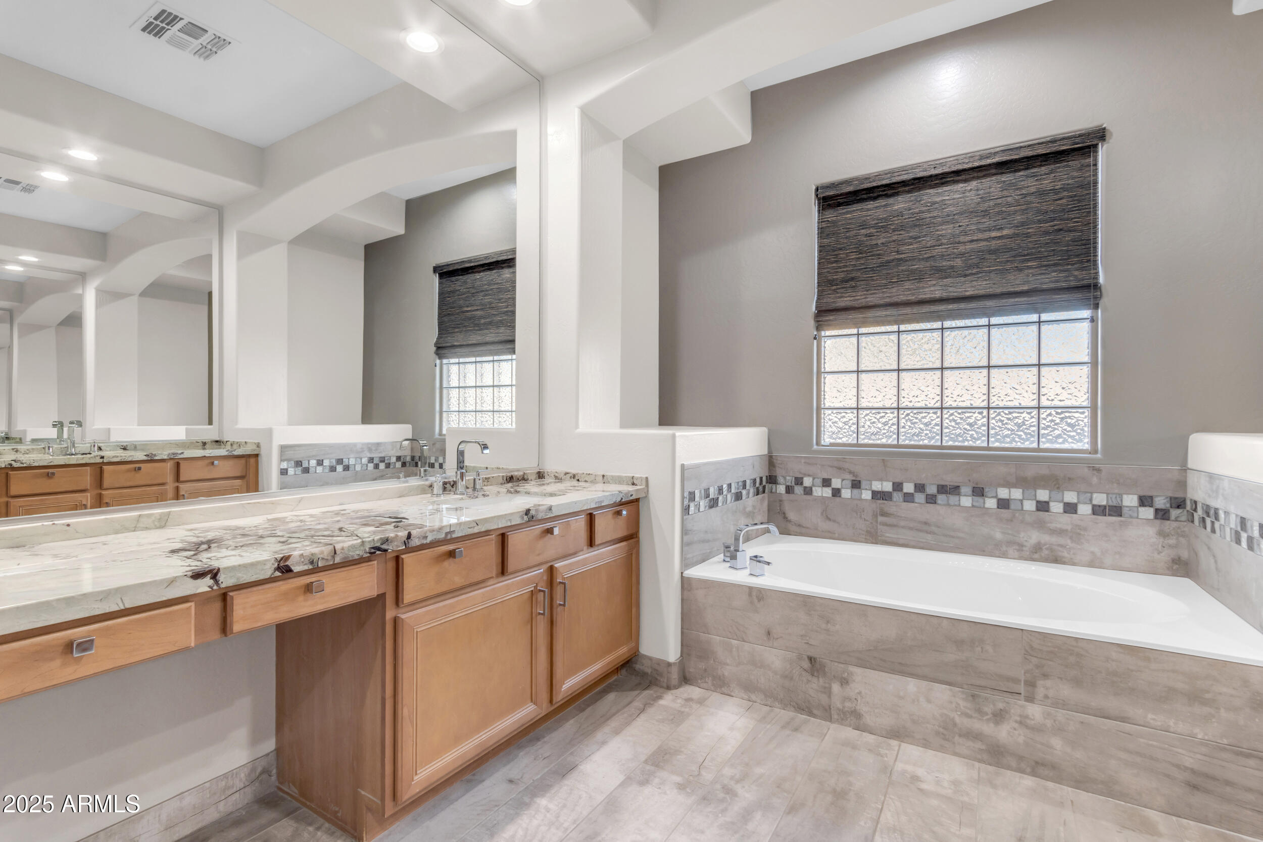 2547 S Santa Rita Way