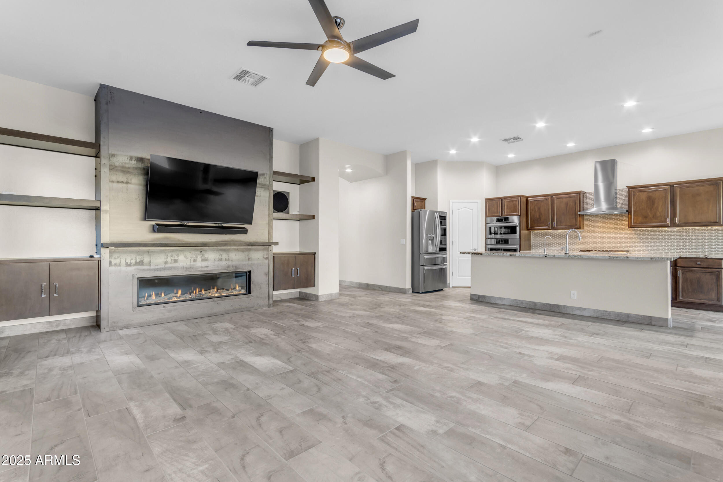 2547 S Santa Rita Way