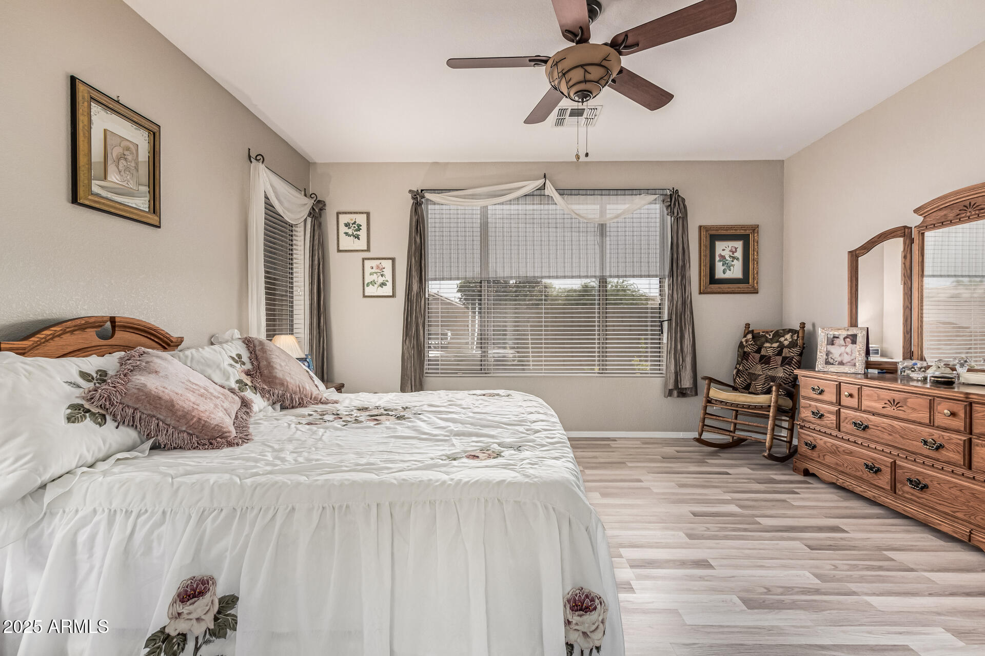 9185 W CLARA Lane