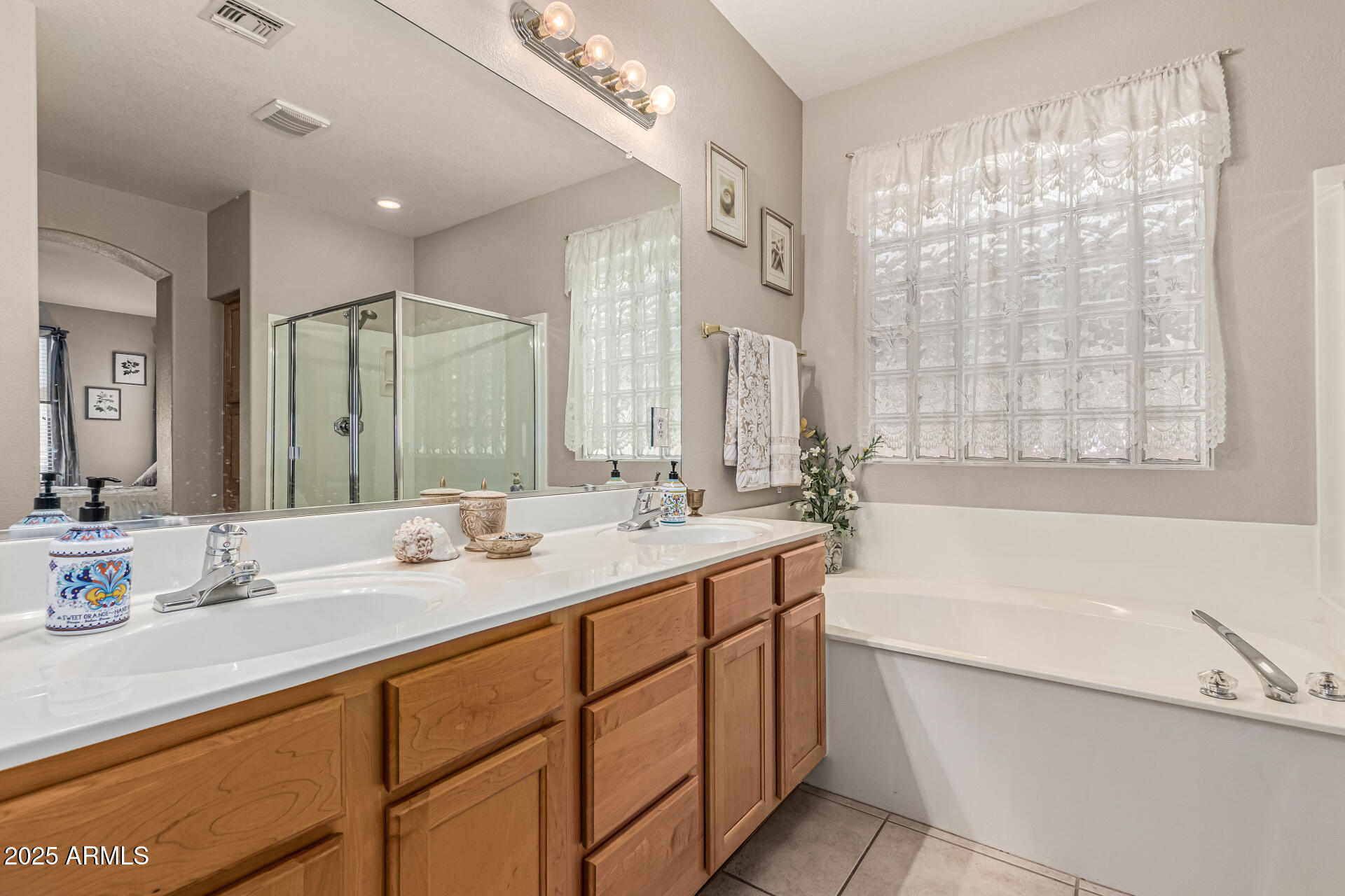 9185 W CLARA Lane