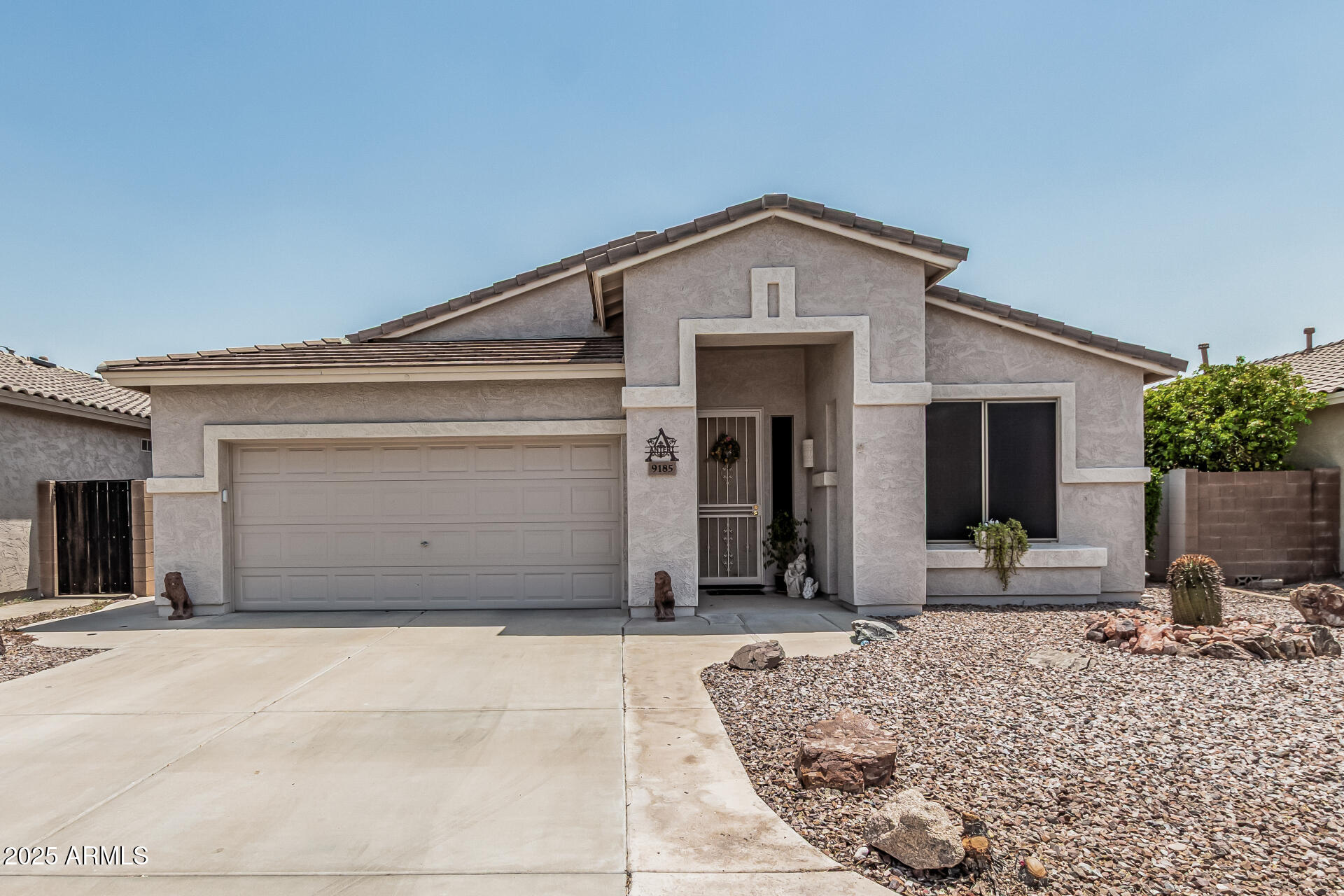 9185 W CLARA Lane