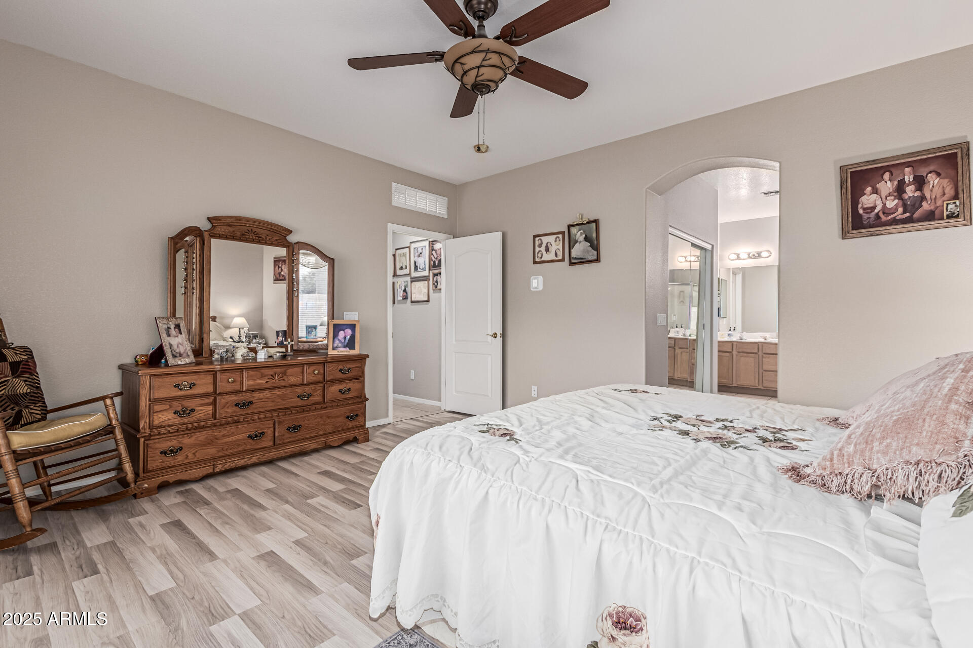 9185 W CLARA Lane