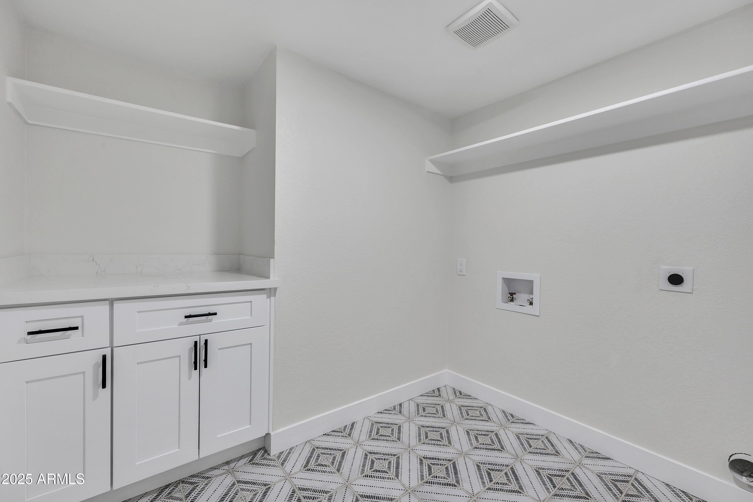 3926 E COCONINO Street