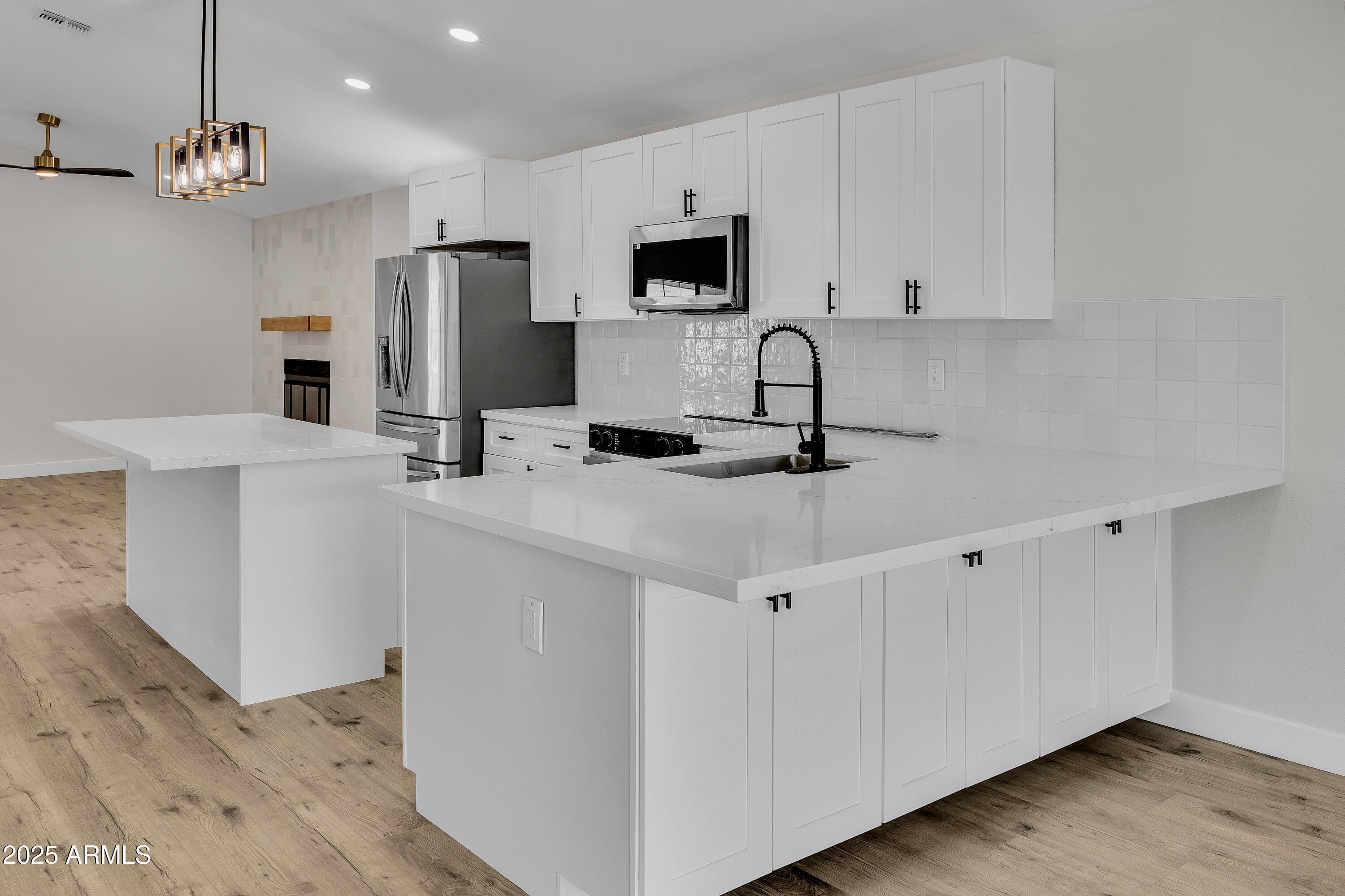 3926 E COCONINO Street