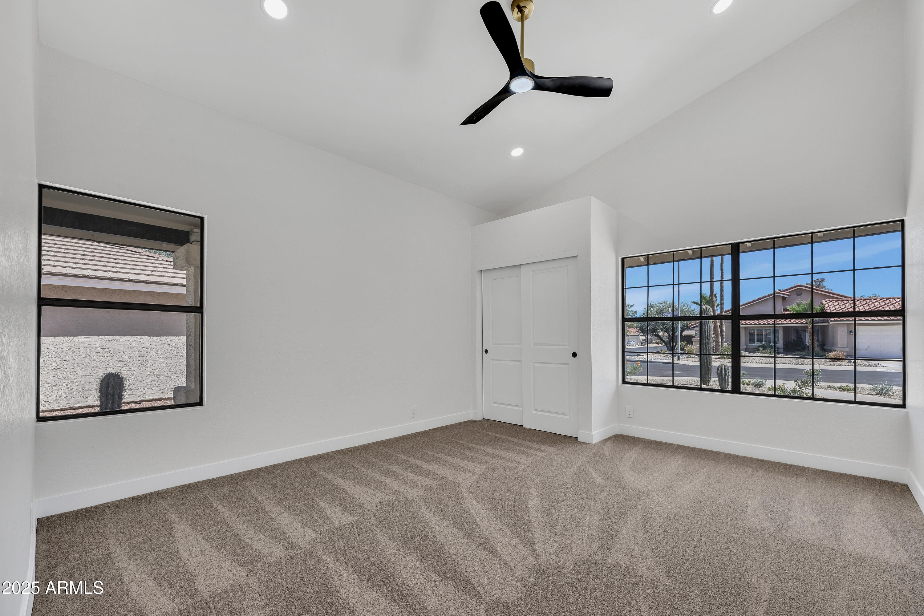 3926 E COCONINO Street