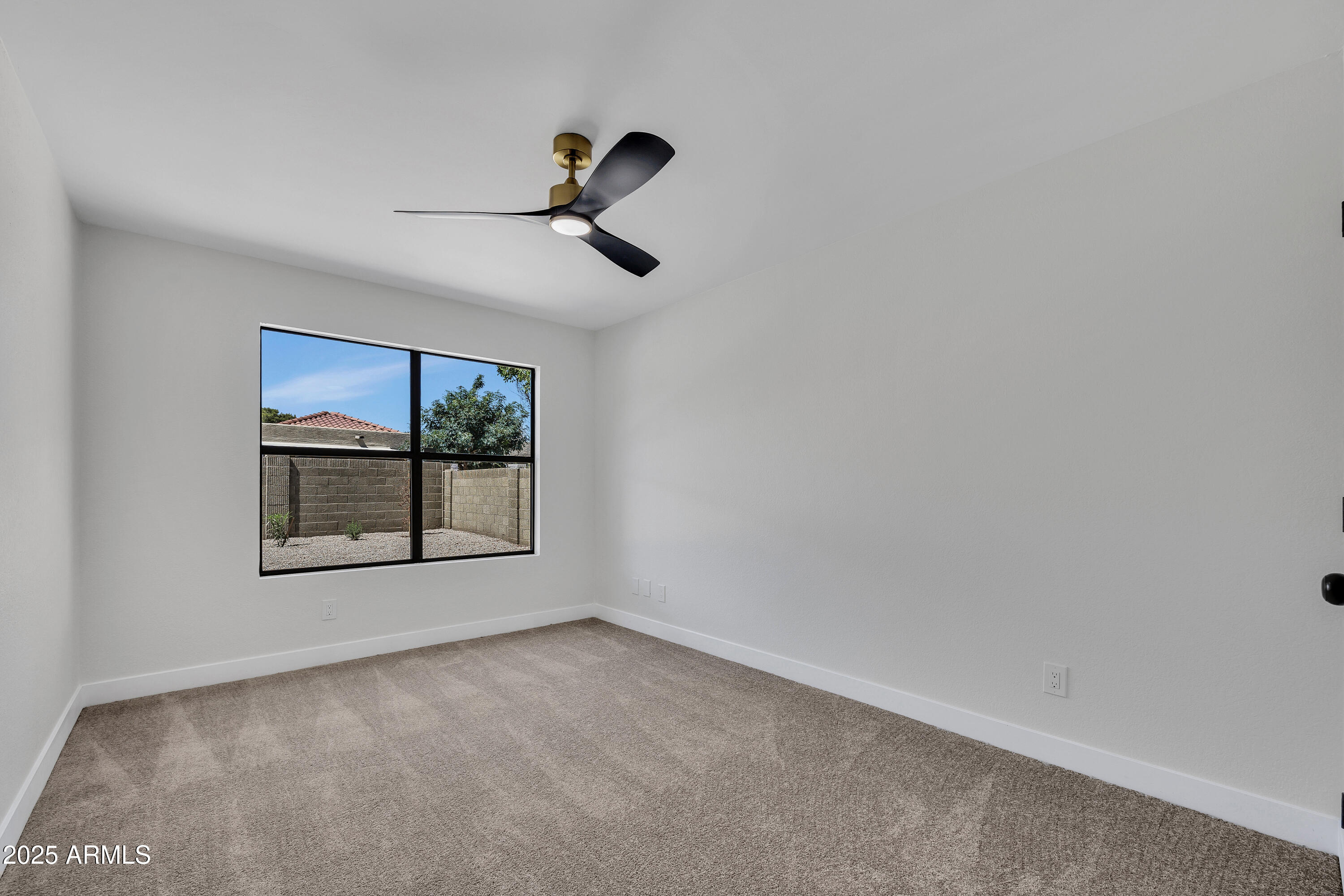 3926 E COCONINO Street