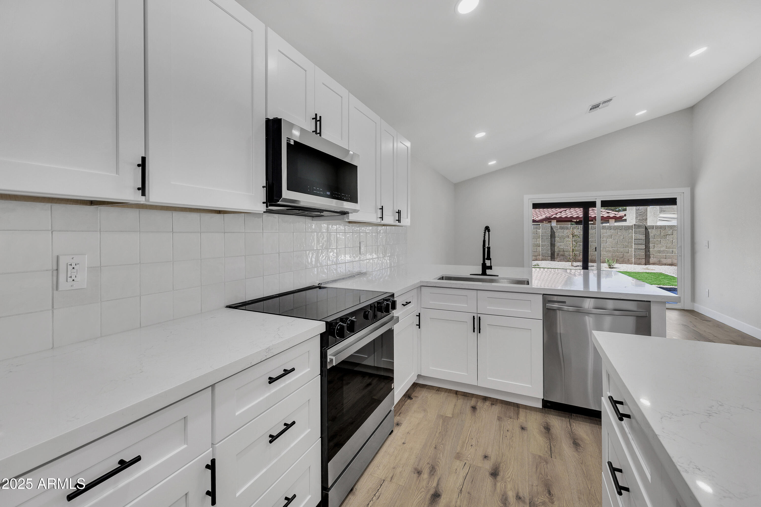 3926 E COCONINO Street