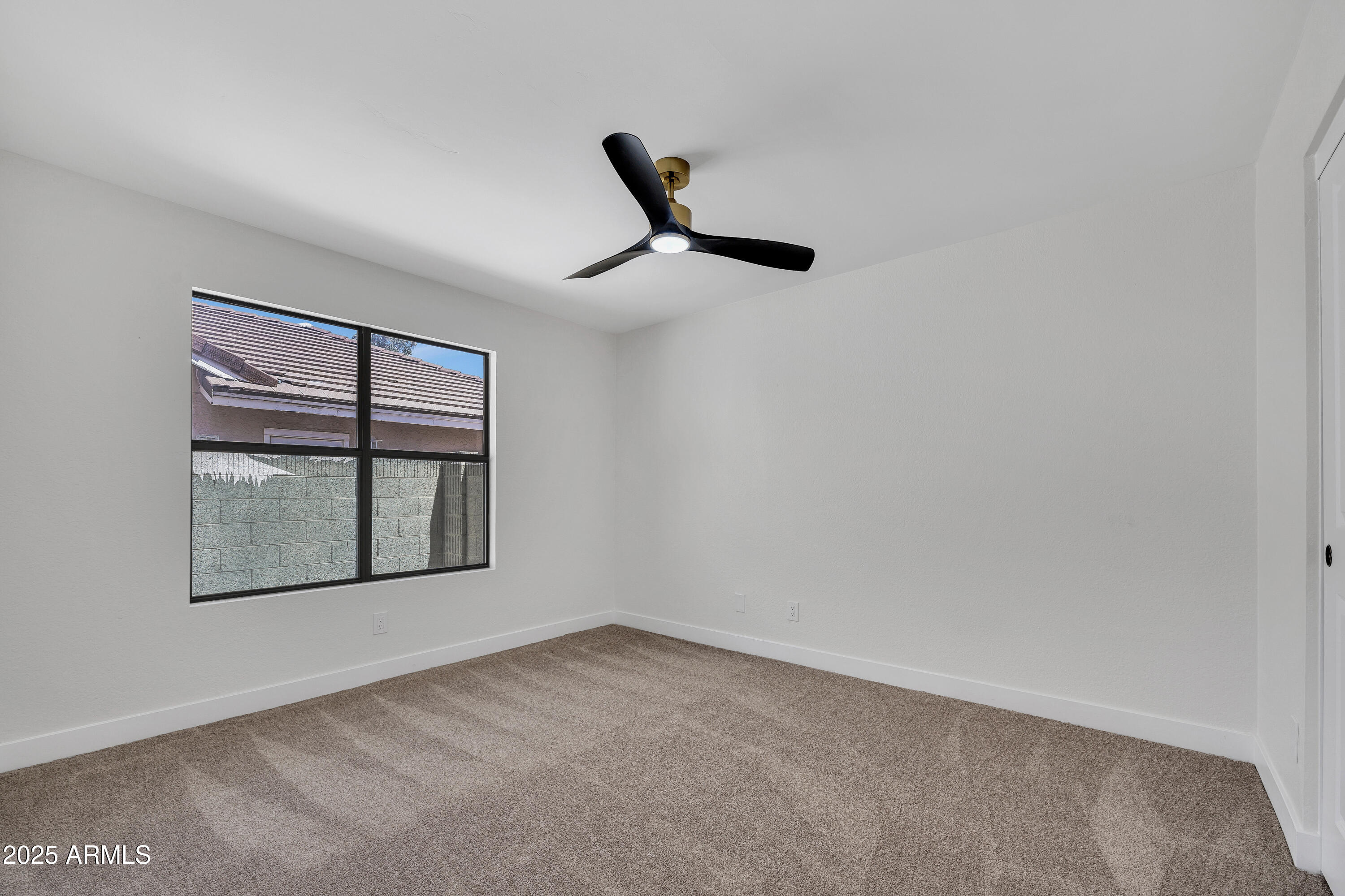 3926 E COCONINO Street