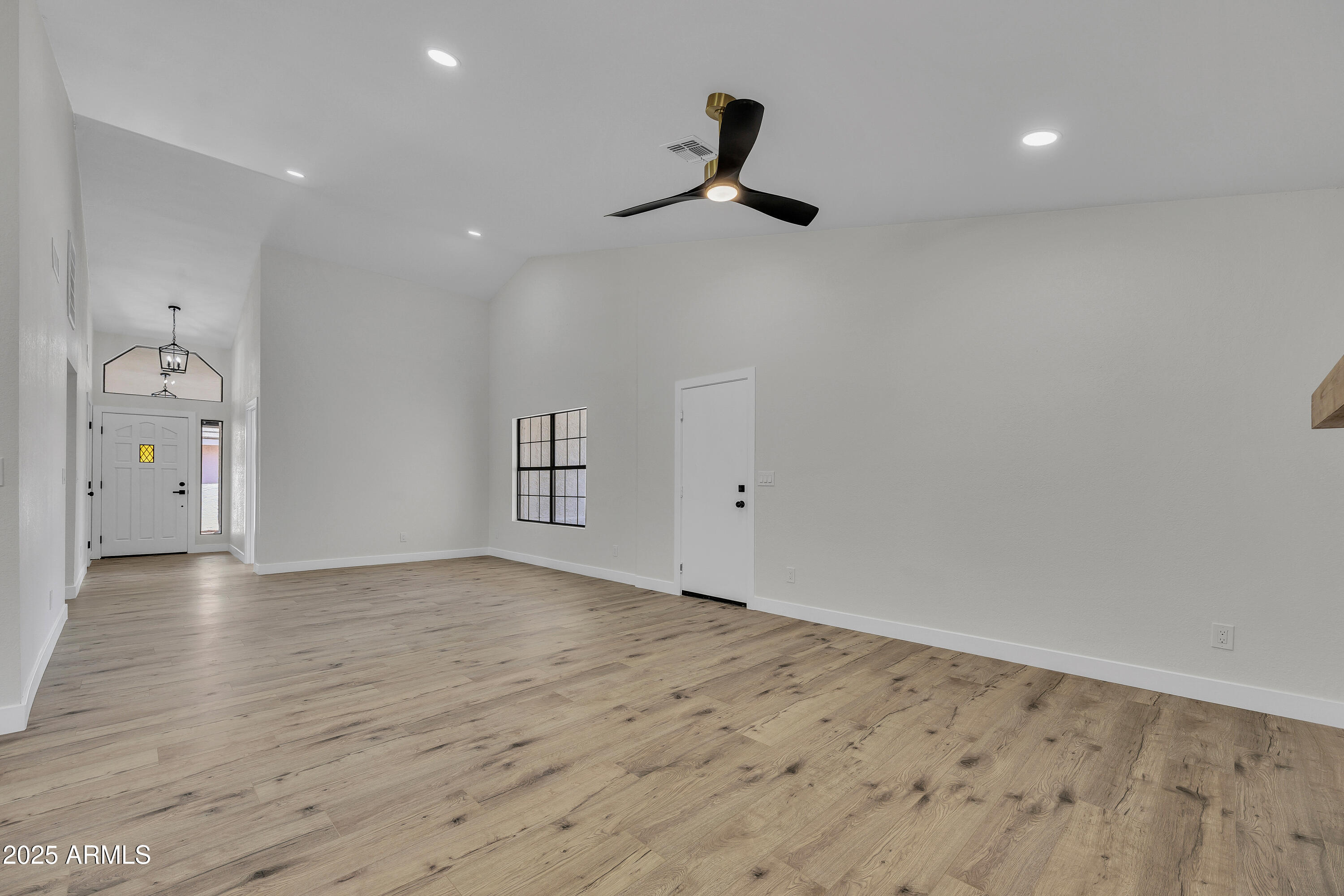 3926 E COCONINO Street