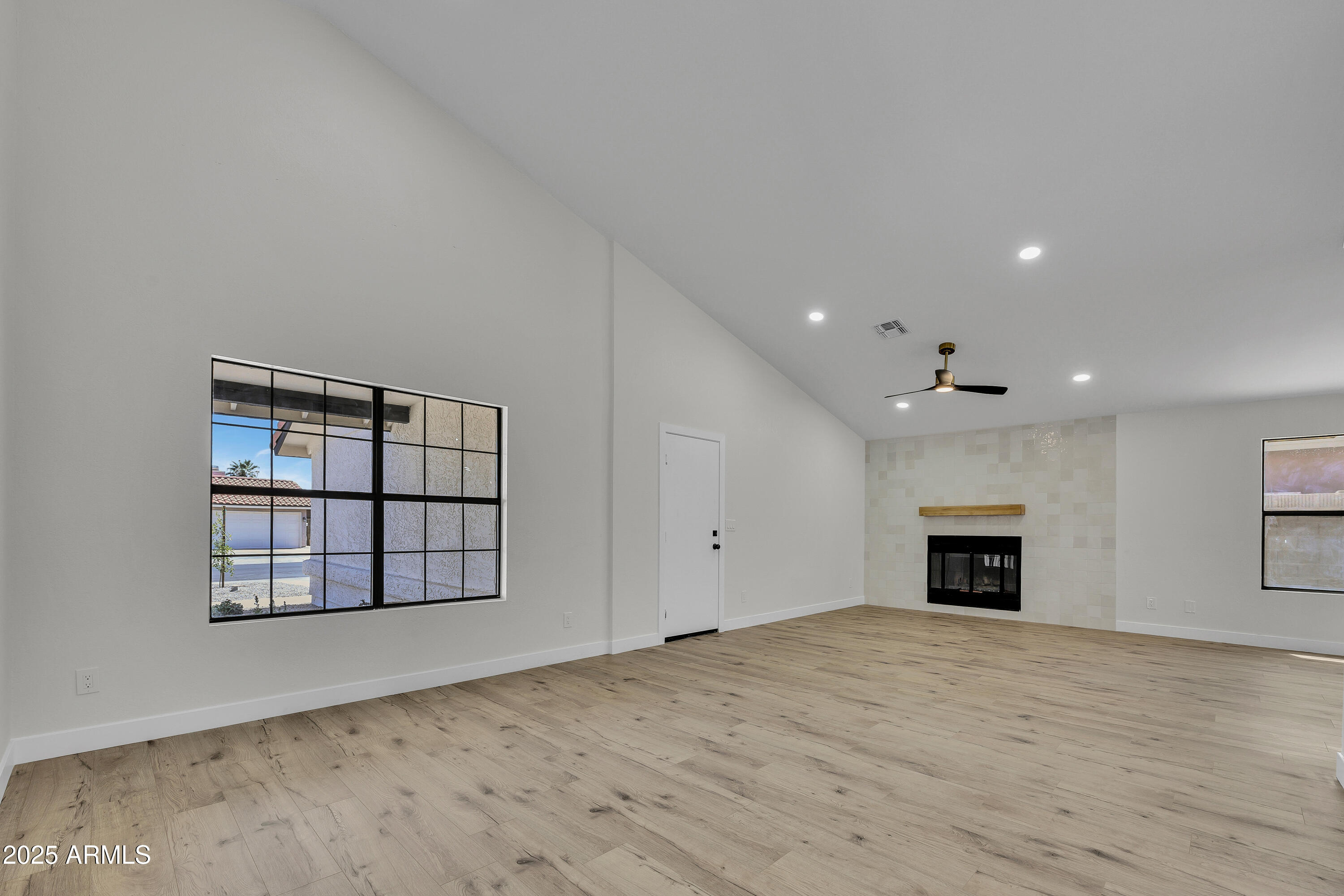 3926 E COCONINO Street