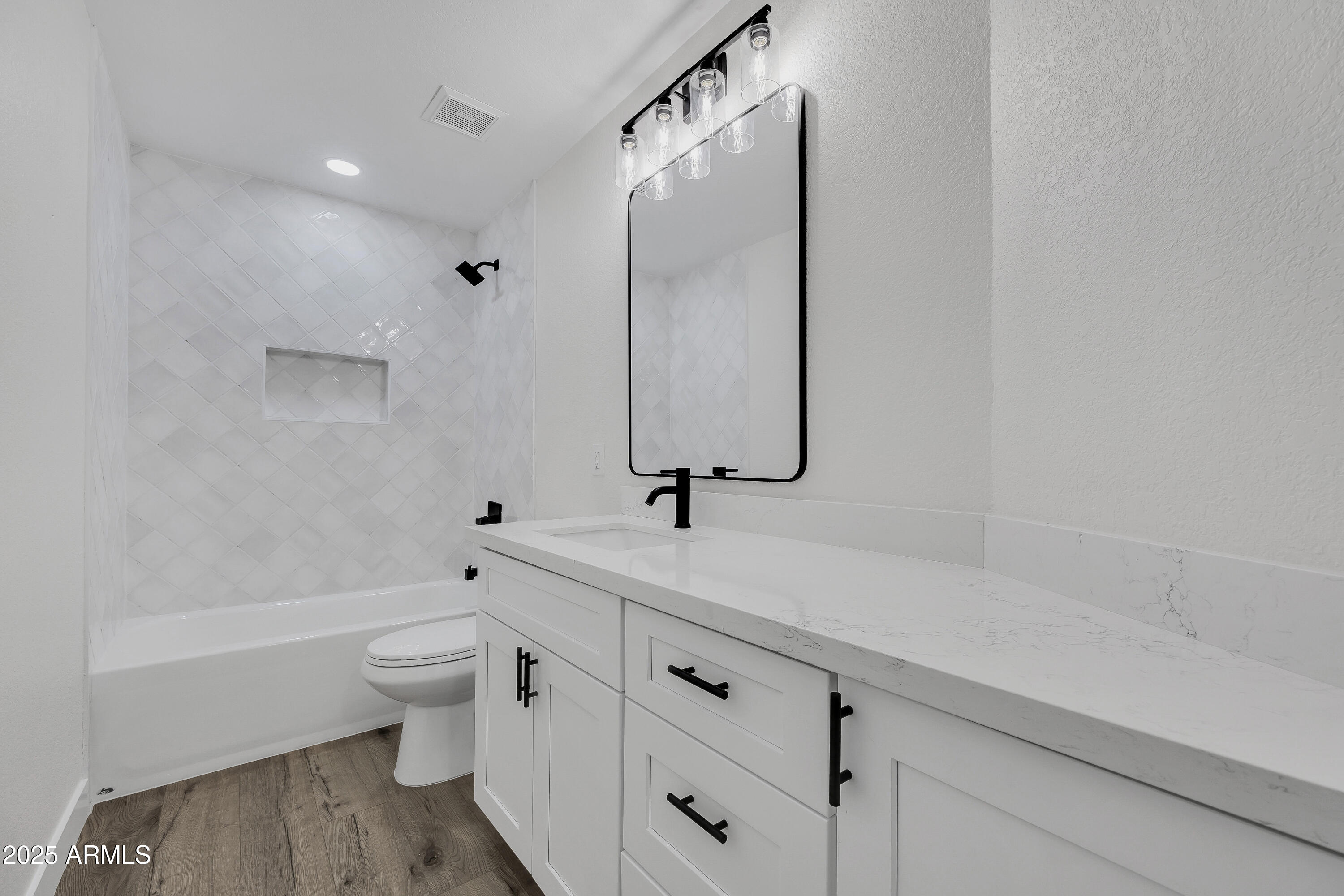 3926 E COCONINO Street